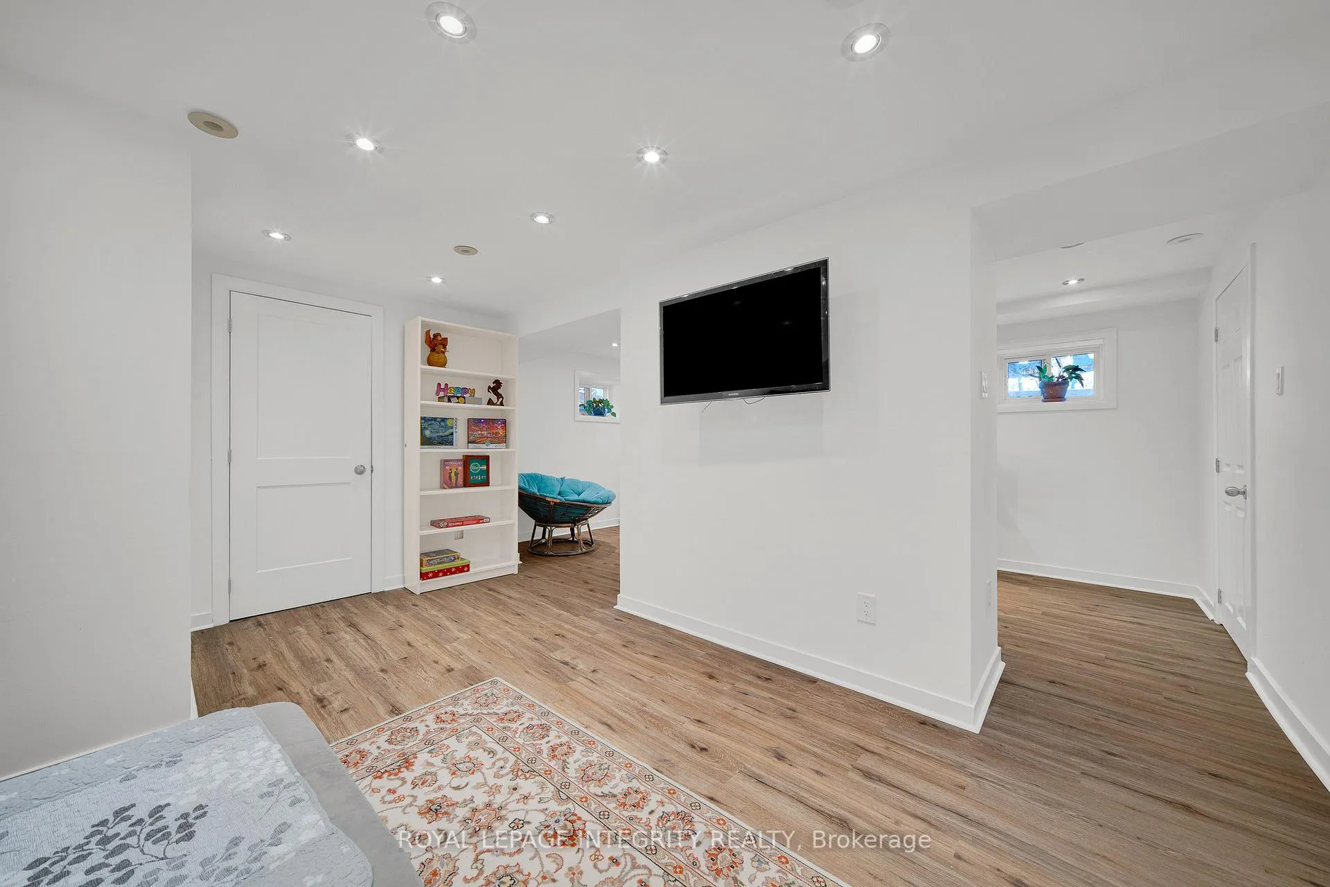 Photo 36 of 9 Bellfield Street, Ottawa, Bayshore — HOMEH