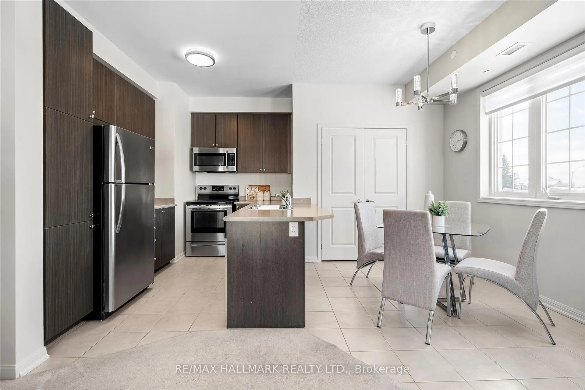 Photo 10 of Unit 227, 80 Aspen Springs Drive, Clarington, Bowmanville — HOMEH