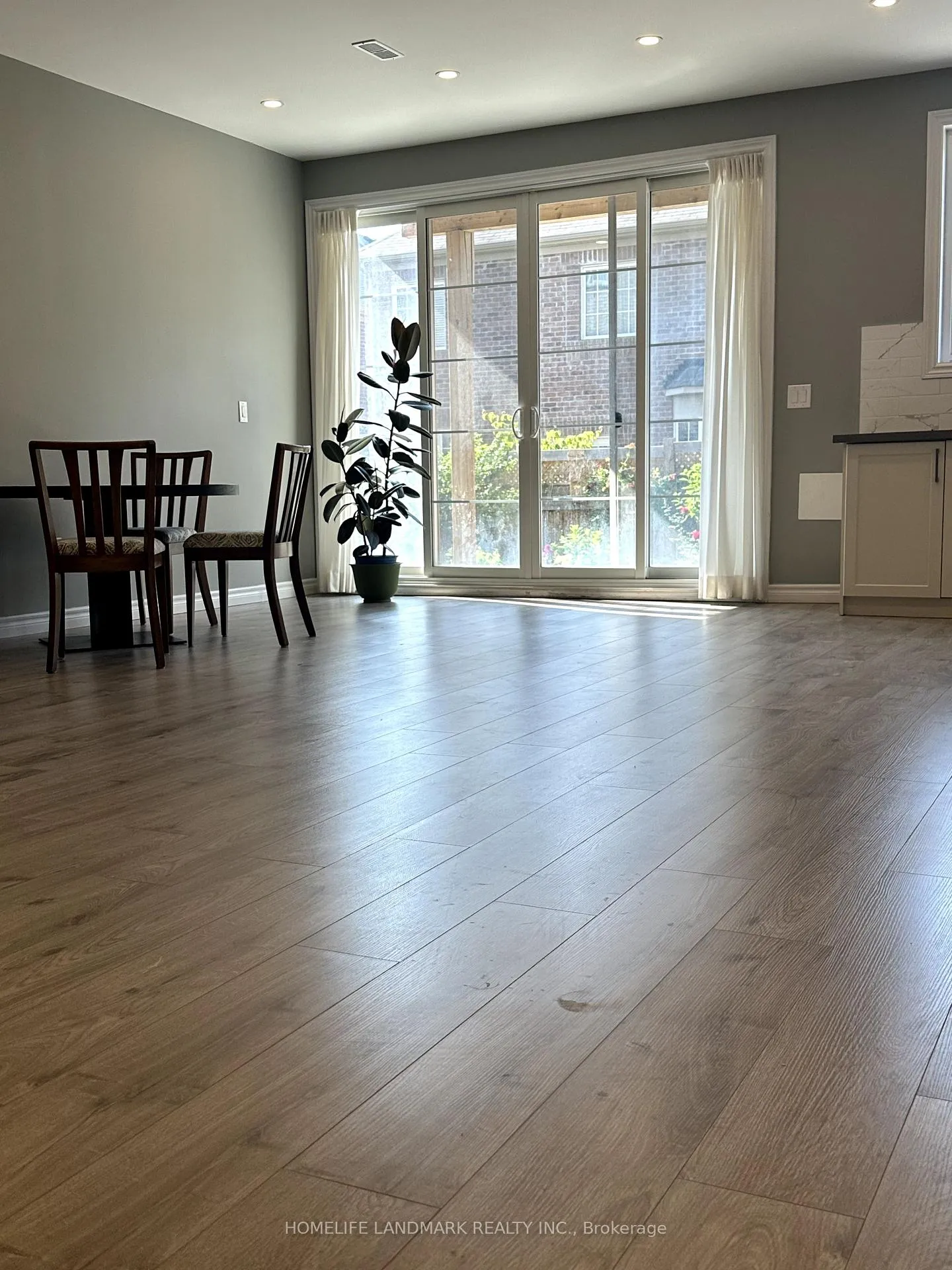 Photo 9 of 21 Horse Rake Road, Vaughan, Patterson — HOMEH