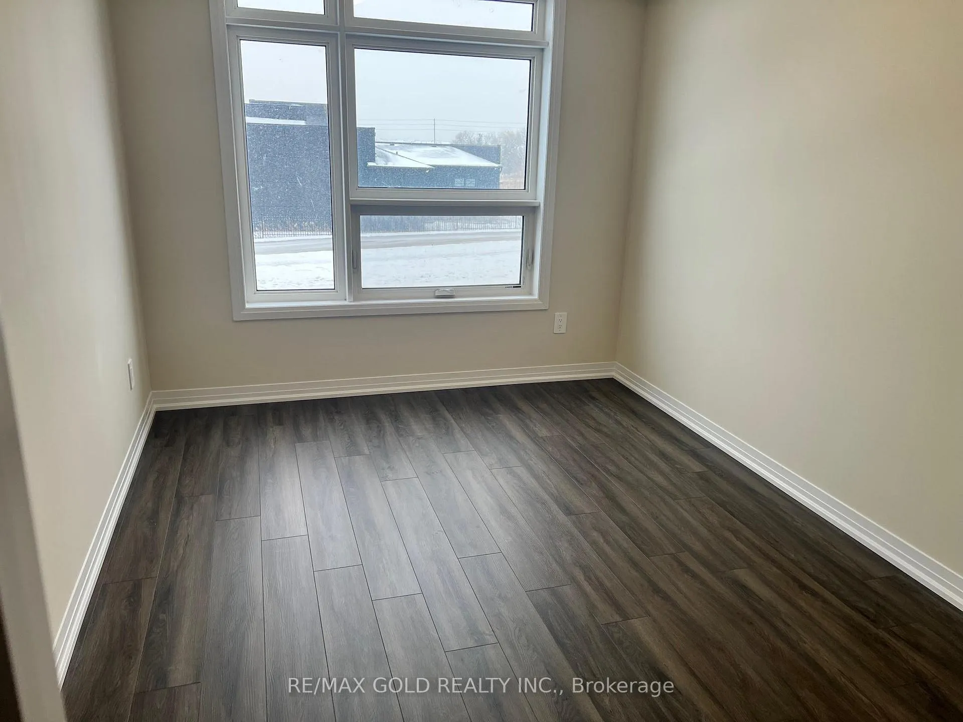 Photo 7 of Unit 107, 1589 Rose Way, Milton, Cobban — HOMEH