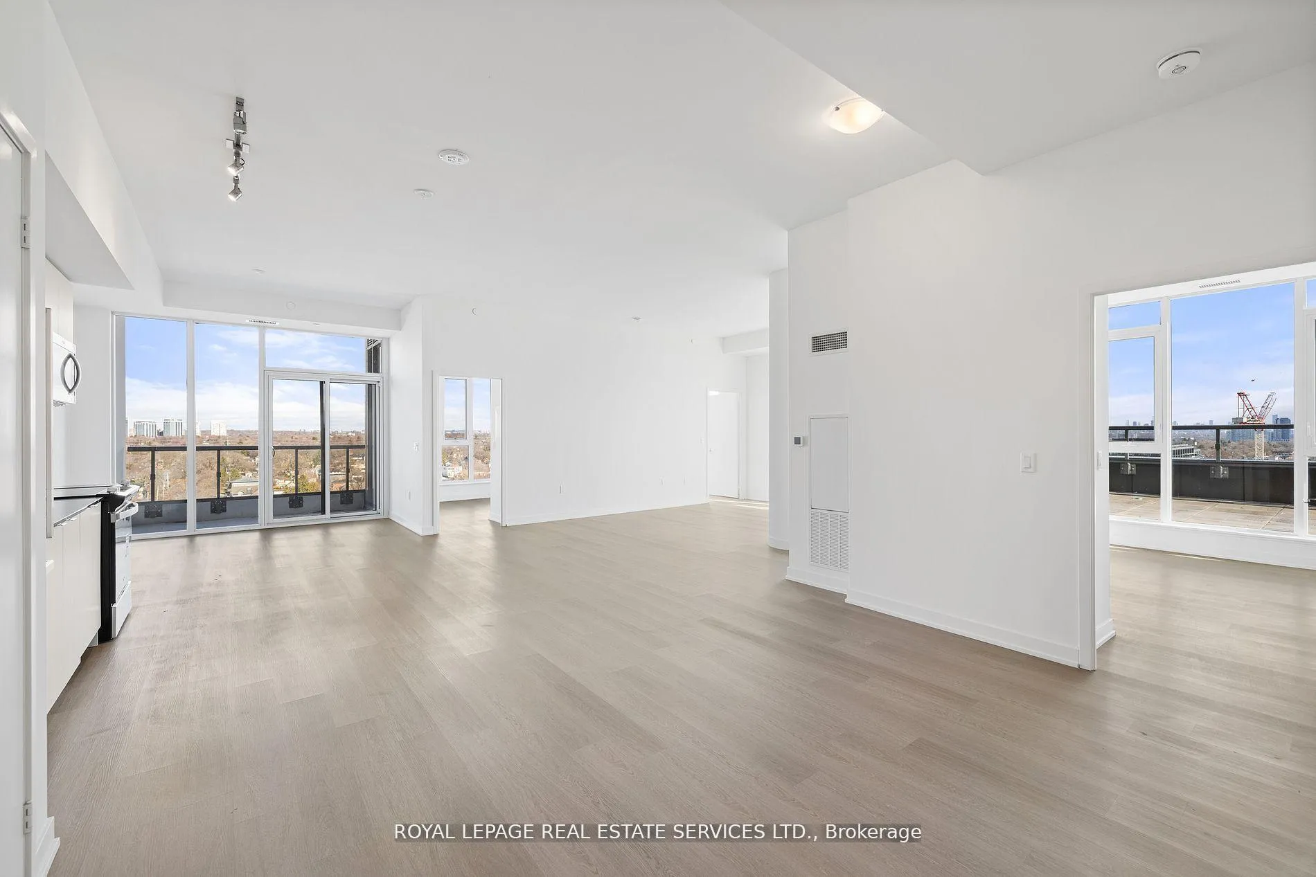 Photo 9 of Unit 1106, 859 The Queensway, Etobicoke, Stonegate-Queensway — HOMEH