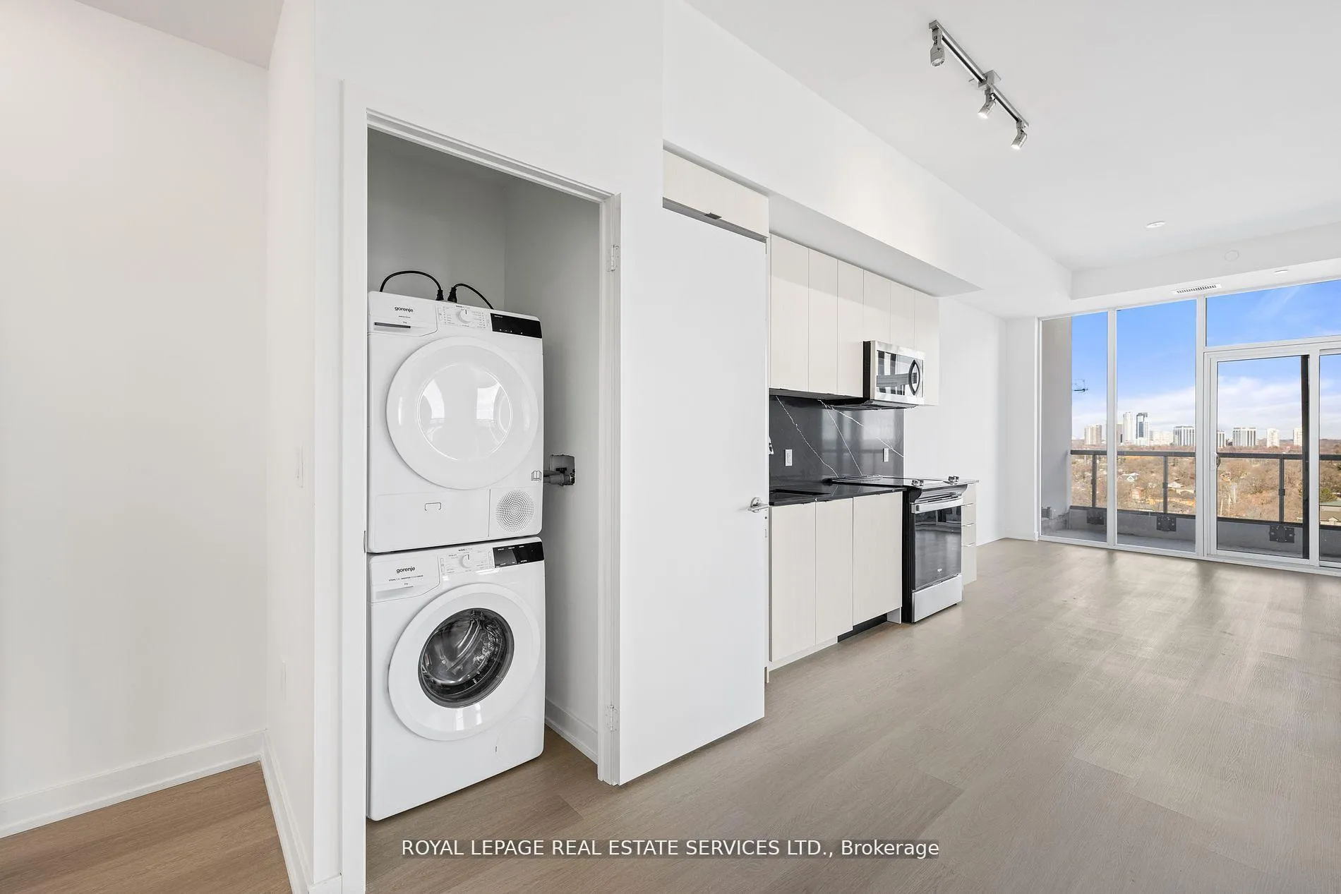 Photo 20 of Unit 1106, 859 The Queensway, Etobicoke, Stonegate-Queensway — HOMEH