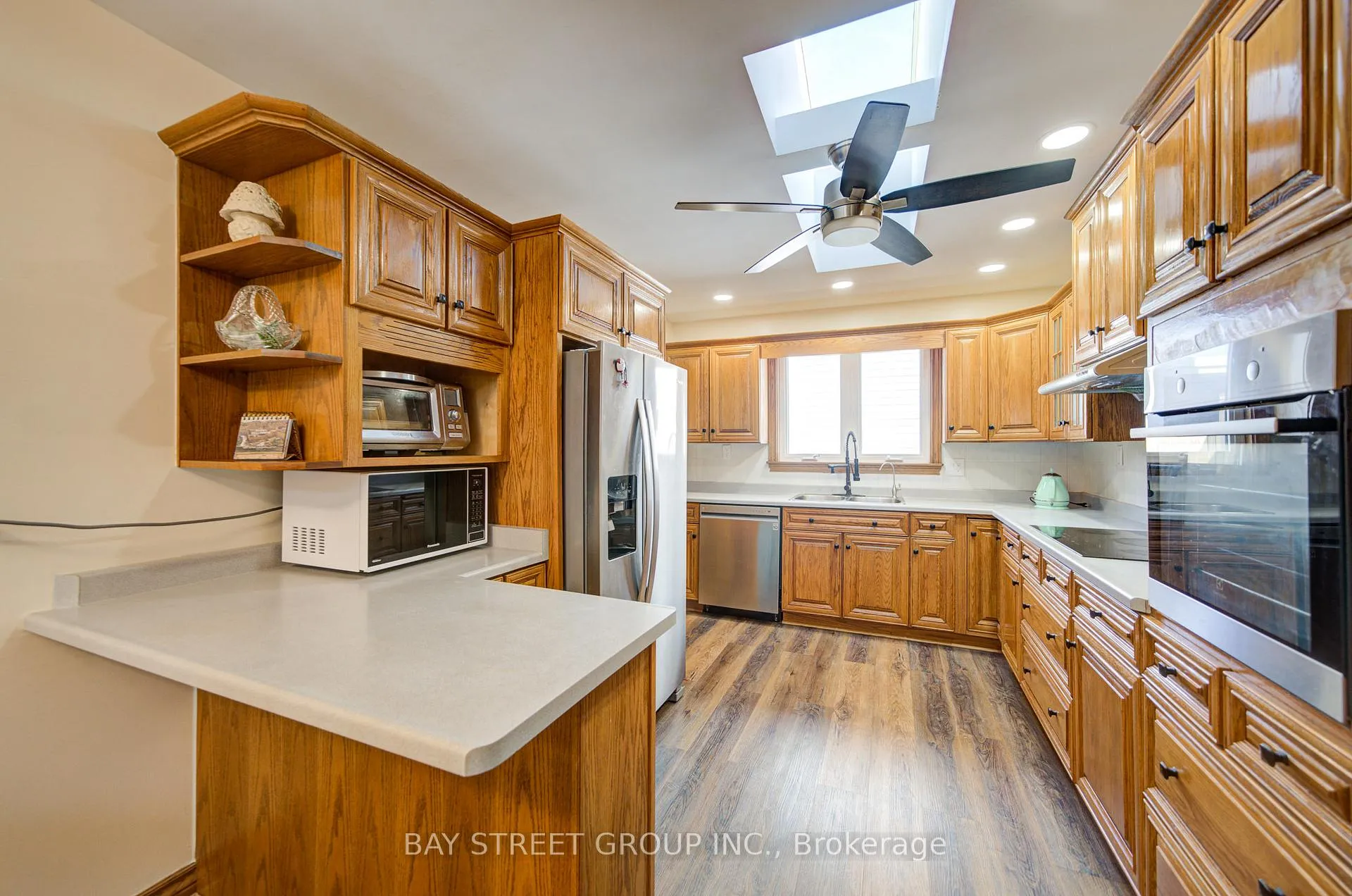 Photo 9 of 47 Cecil Street, St. Catharines, Lakeport — HOMEH