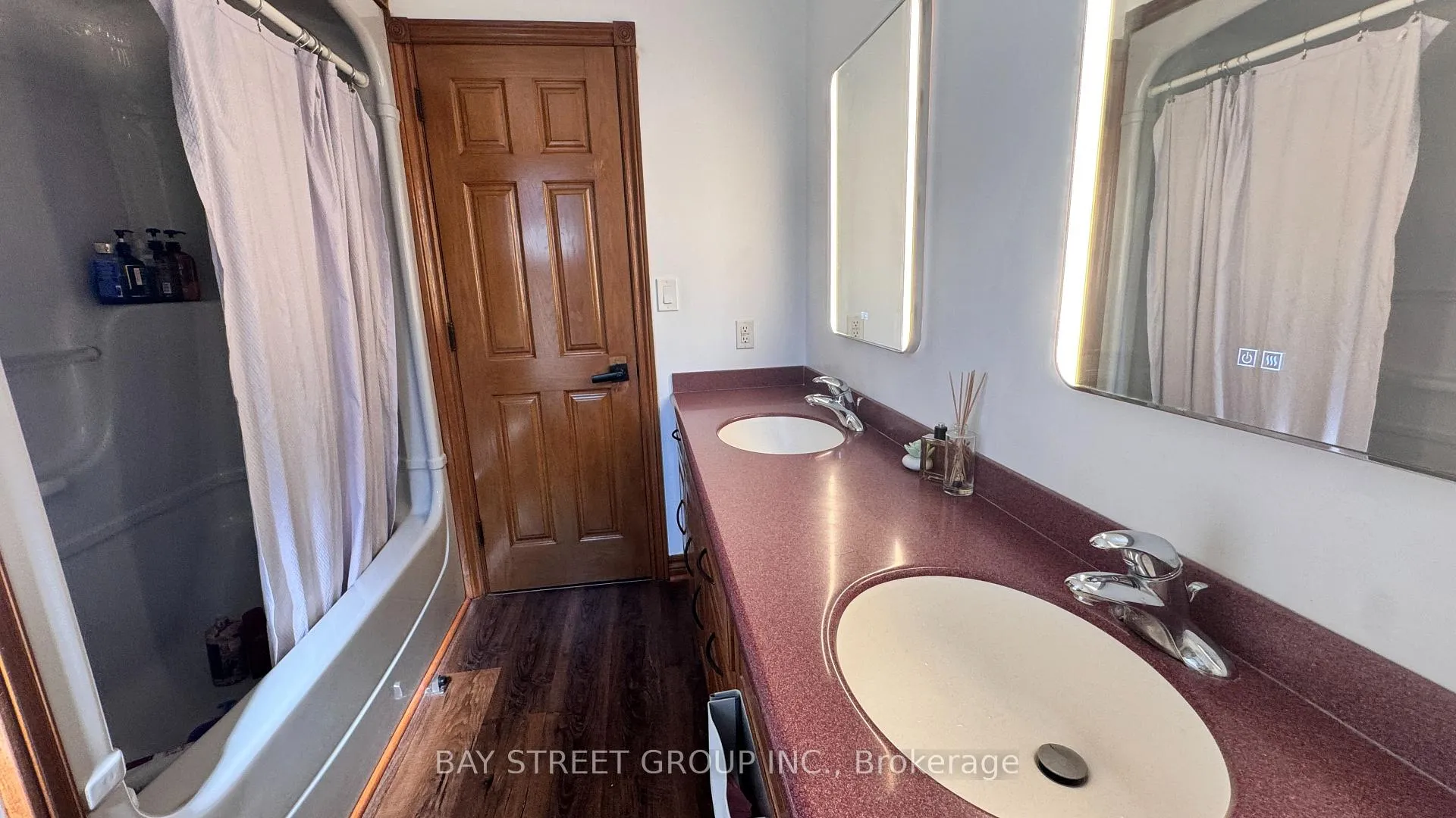 Photo 22 of 47 Cecil Street, St. Catharines, Lakeport — HOMEH