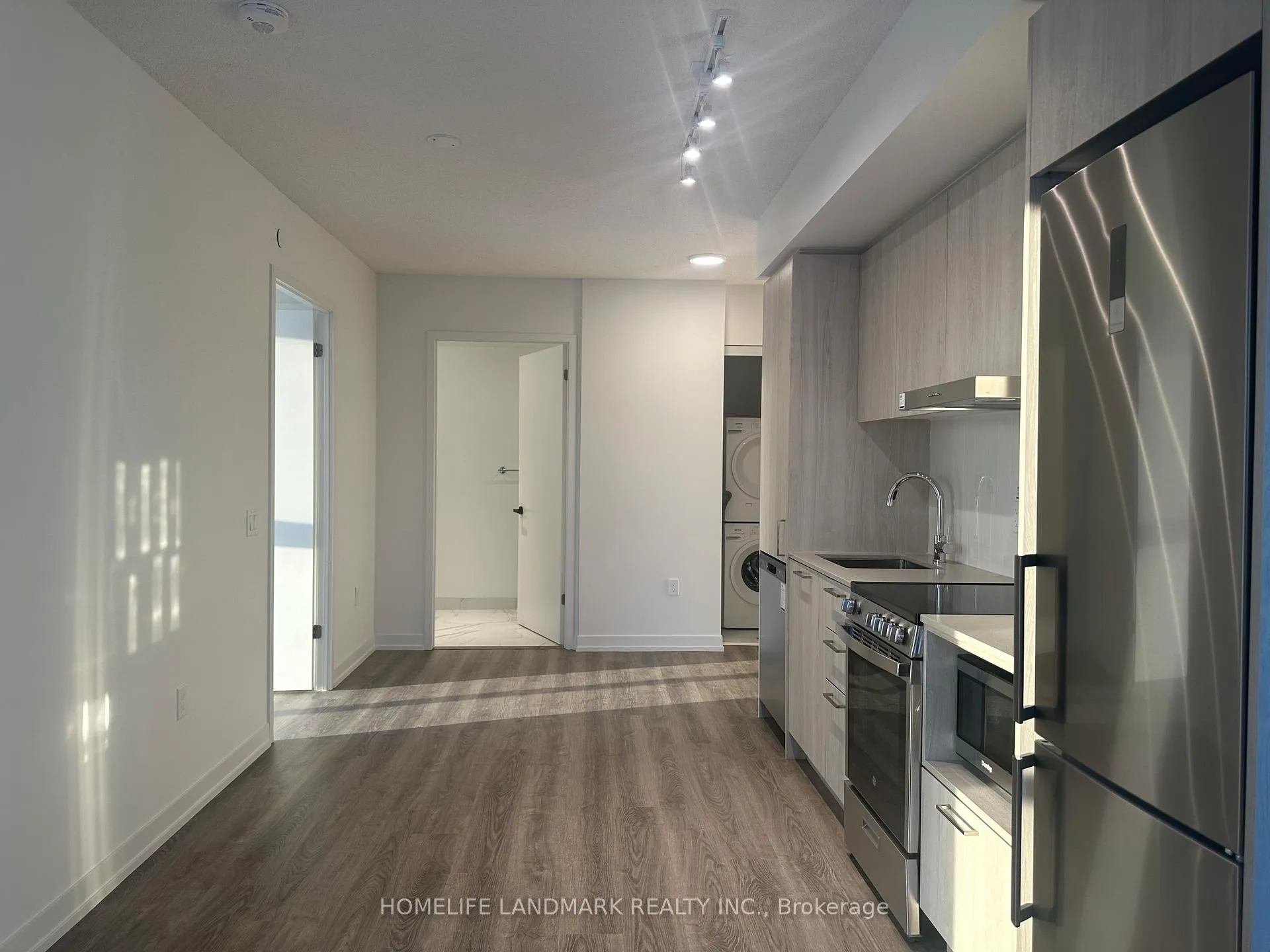 Photo 7 of Unit 1206, 195 Commerce Street, Vaughan, Vaughan Corporate Centre — HOMEH