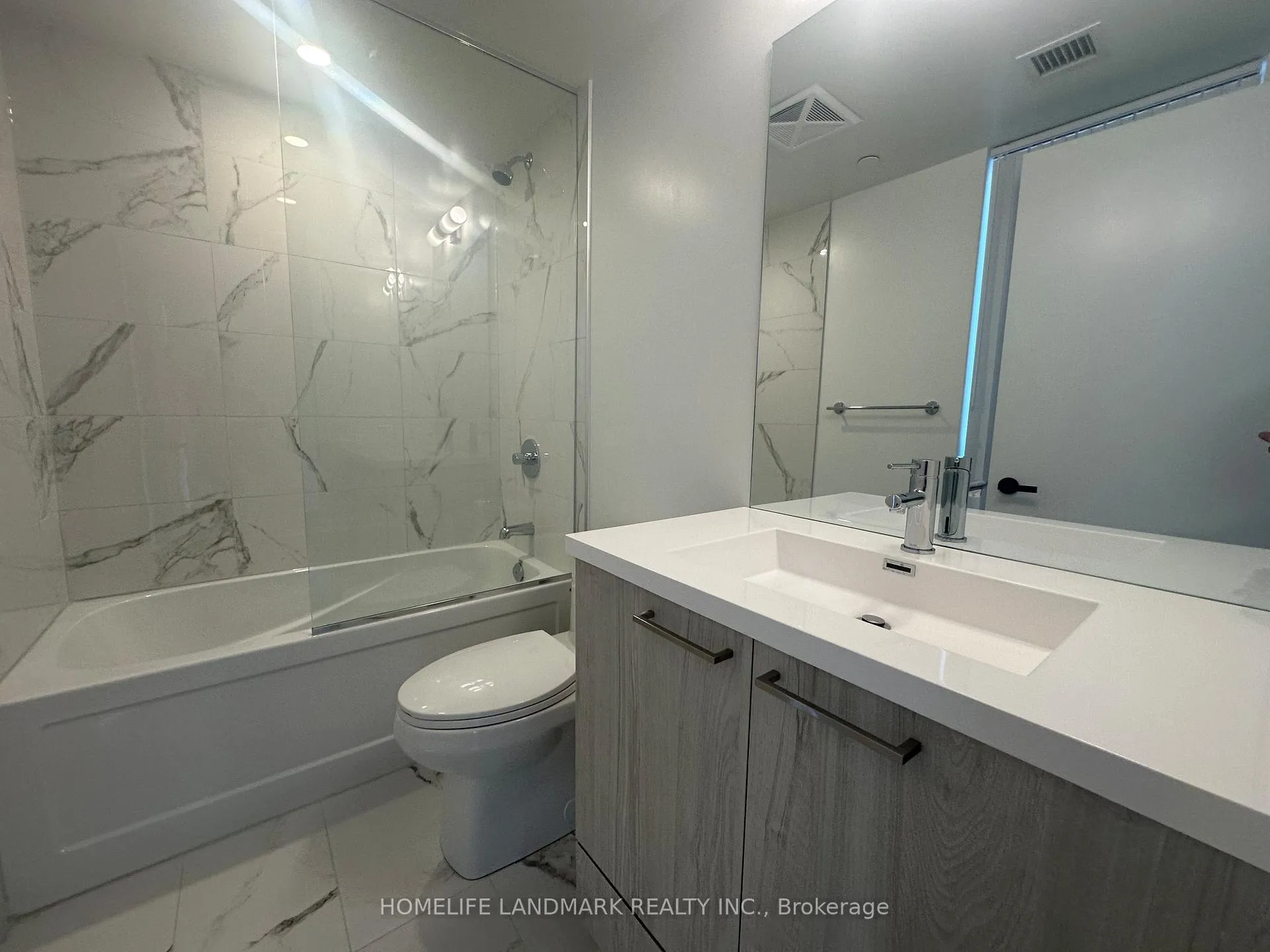 Photo 9 of Unit 1206, 195 Commerce Street, Vaughan, Vaughan Corporate Centre — HOMEH