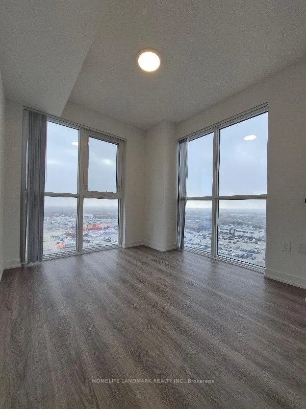 Photo 10 of Unit 1206, 195 Commerce Street, Vaughan, Vaughan Corporate Centre — HOMEH