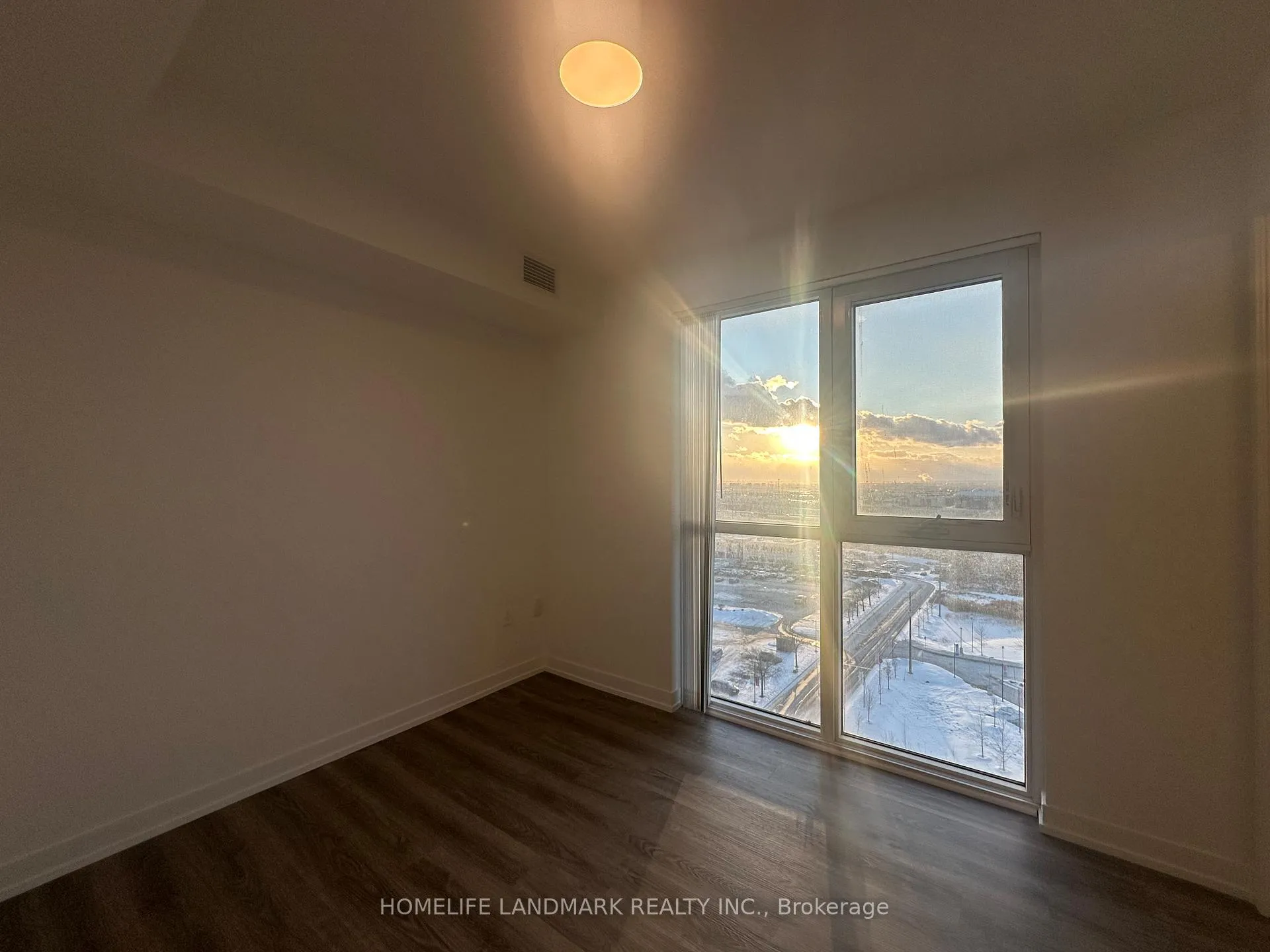Photo 15 of Unit 1206, 195 Commerce Street, Vaughan, Vaughan Corporate Centre — HOMEH