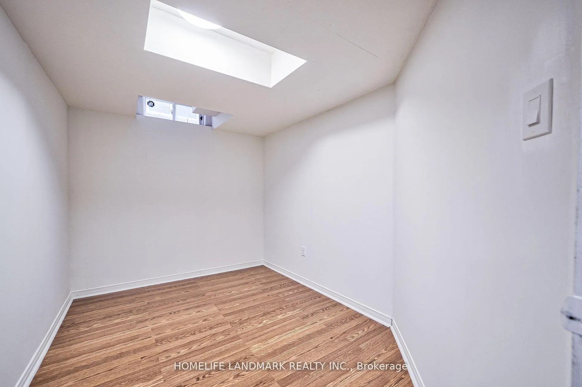 Photo 18 of 42 Redmond Drive, Vaughan, Patterson — HOMEH