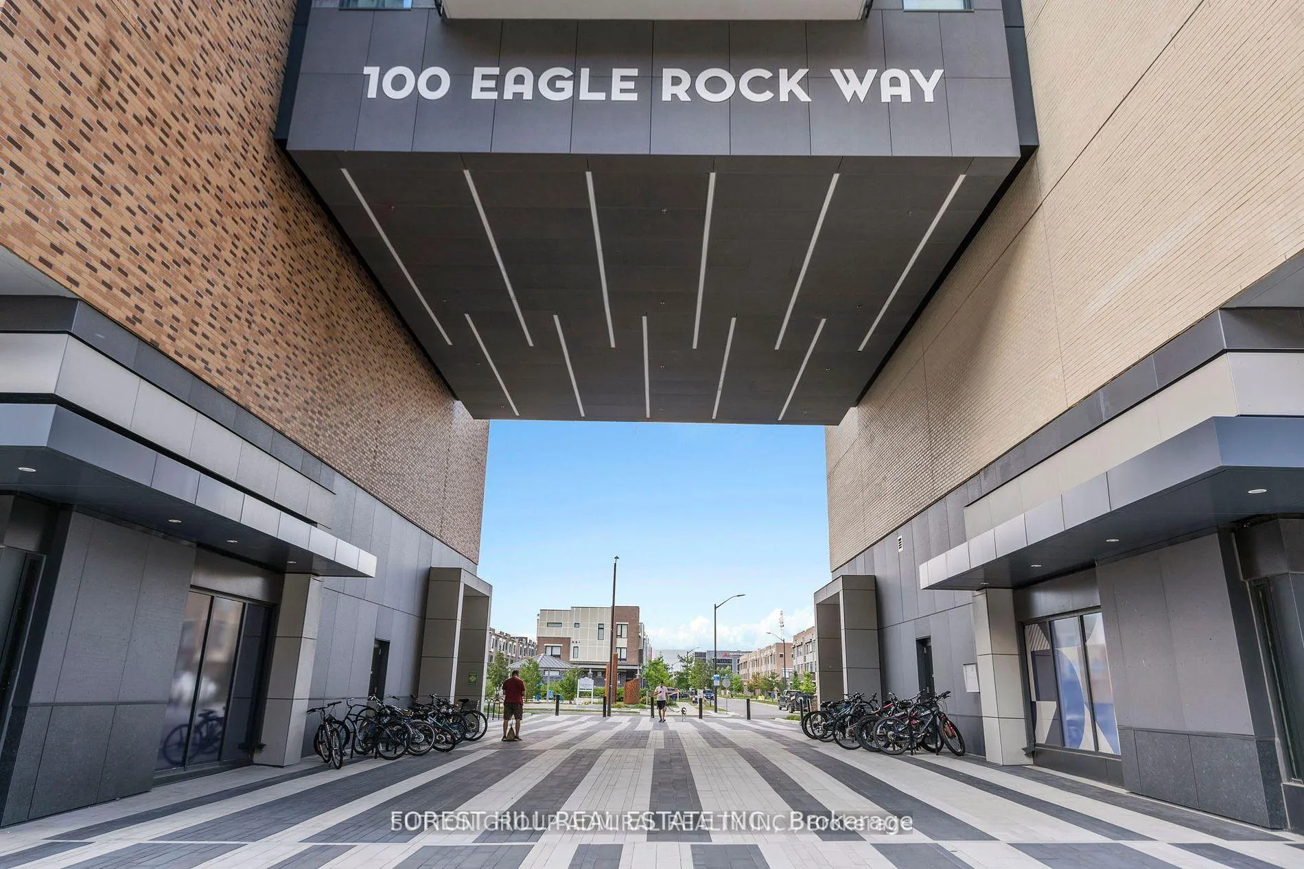 Photo 2 of Unit 218, 100 Eagle Rock Way, Vaughan, Rural Vaughan — HOMEH