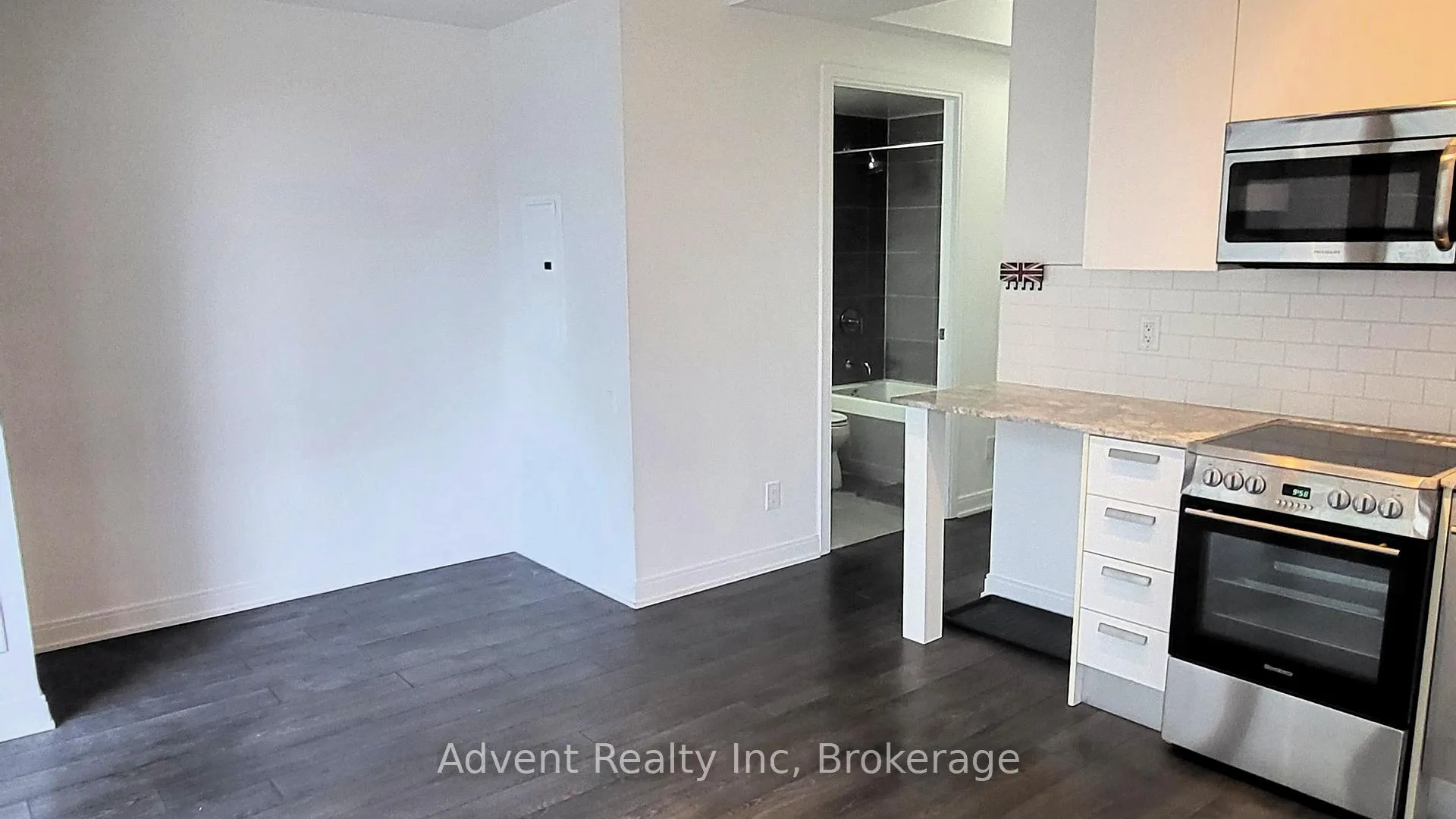 Photo 6 of Unit 1306, 42 Charles Street E, Toronto, Church-Yonge Corridor — HOMEH