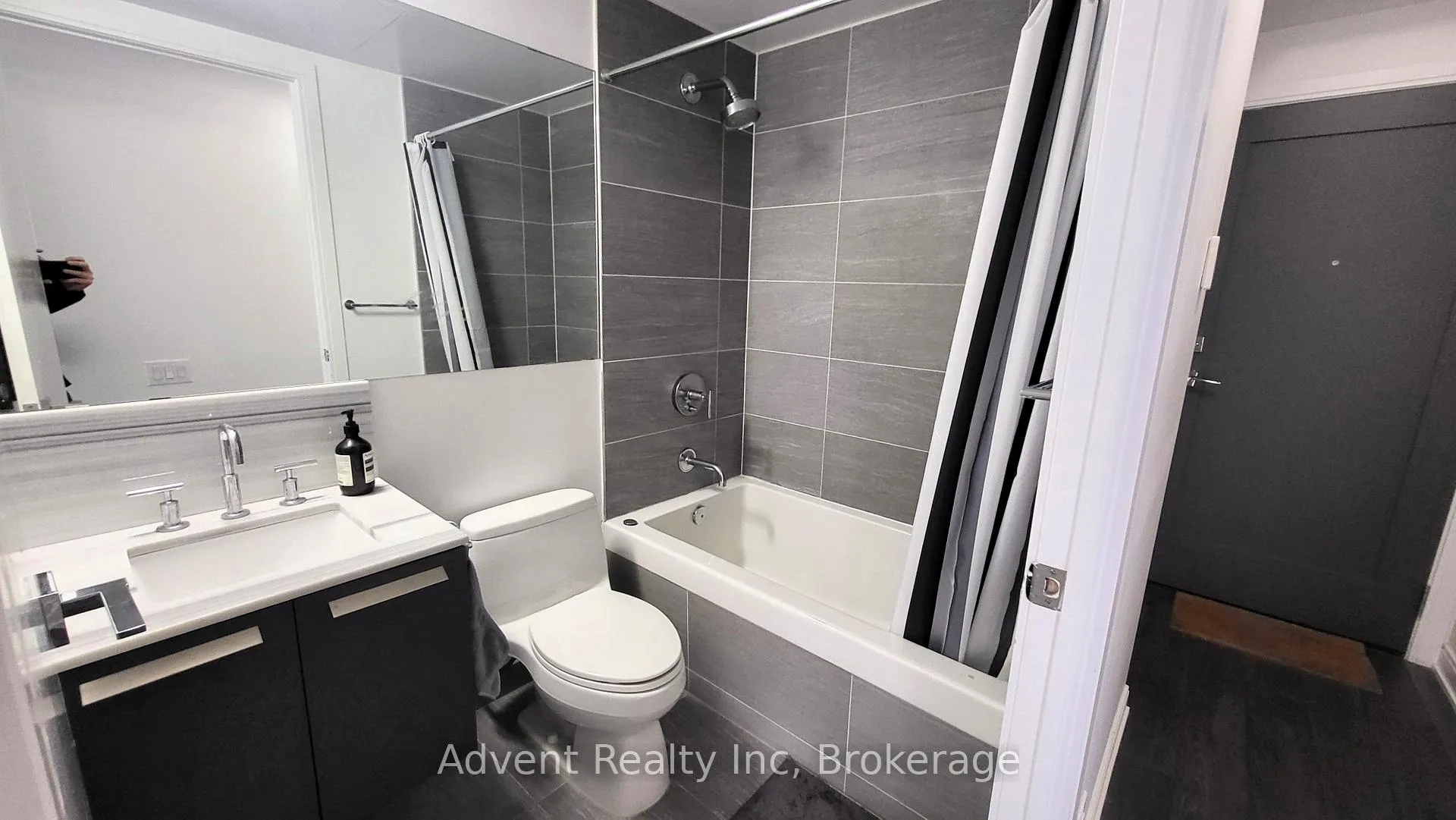 Photo 7 of Unit 1306, 42 Charles Street E, Toronto, Church-Yonge Corridor — HOMEH