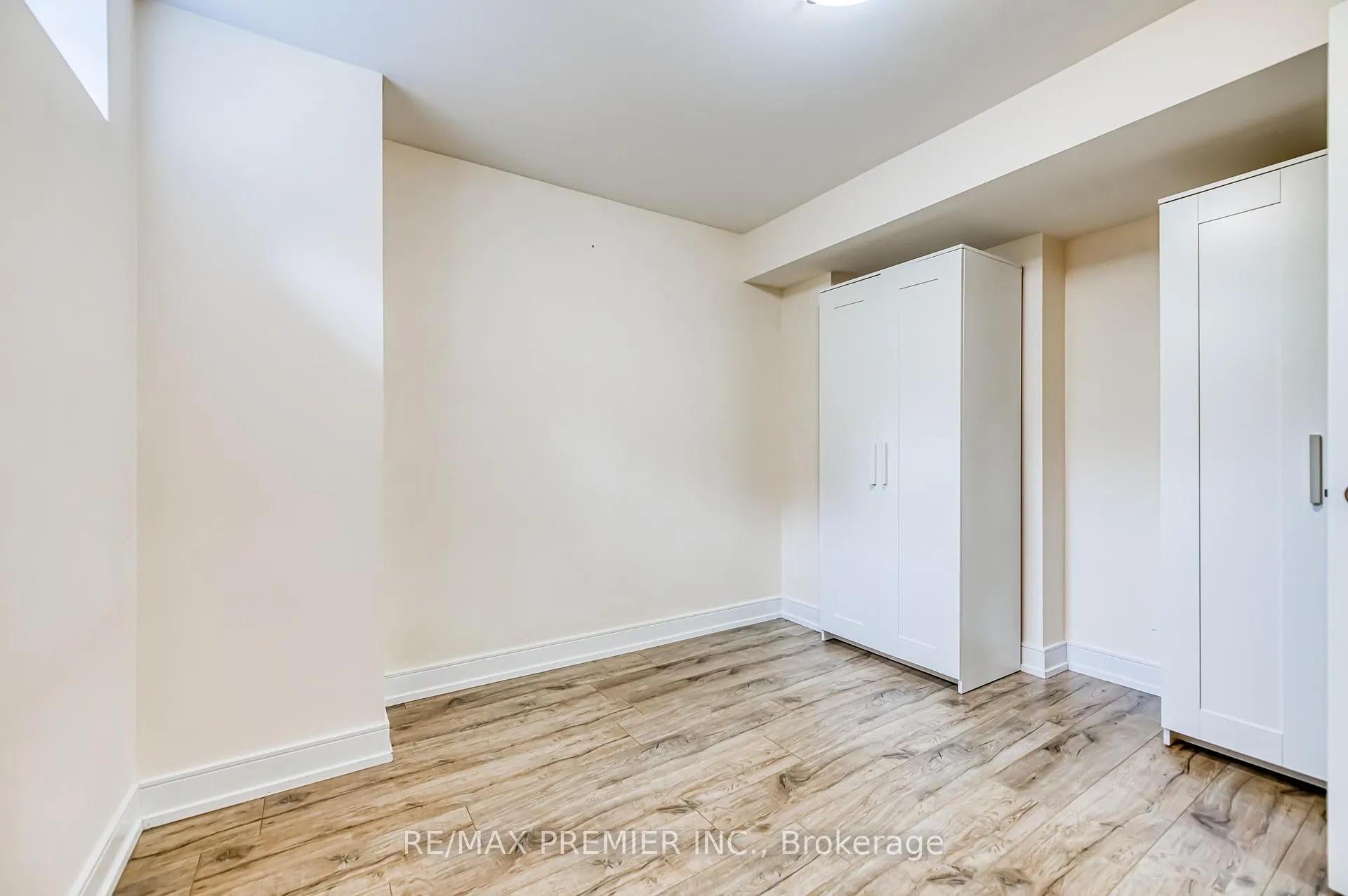 Photo 15 of Unit Bsmt, 142 Moody Drive, Vaughan, Kleinburg — HOMEH