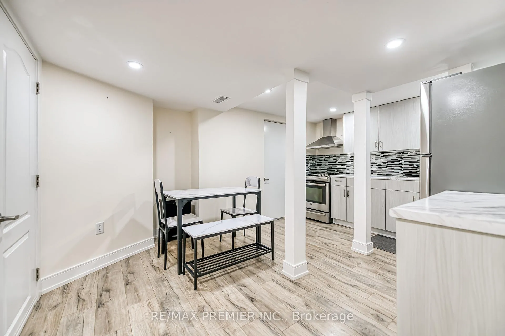 Photo 18 of Unit Bsmt, 142 Moody Drive, Vaughan, Kleinburg — HOMEH