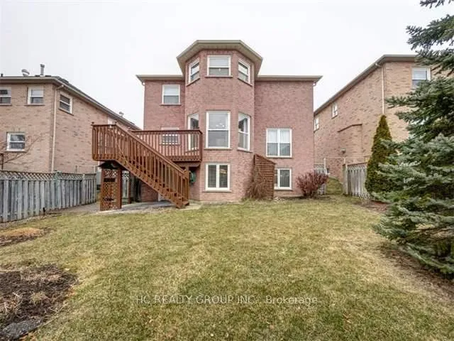 Photo 2 of 101 Paddock Lane, Markham, Markville — HOMEH