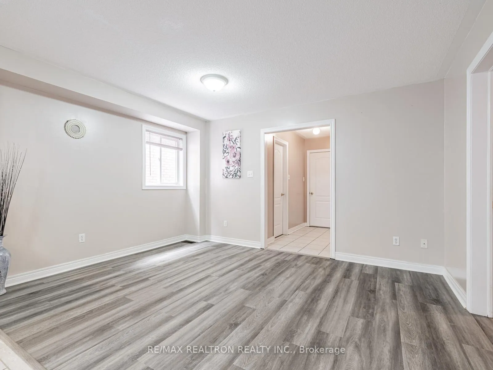 Photo 16 of 110 Derrywood Drive, Vaughan, Patterson — HOMEH