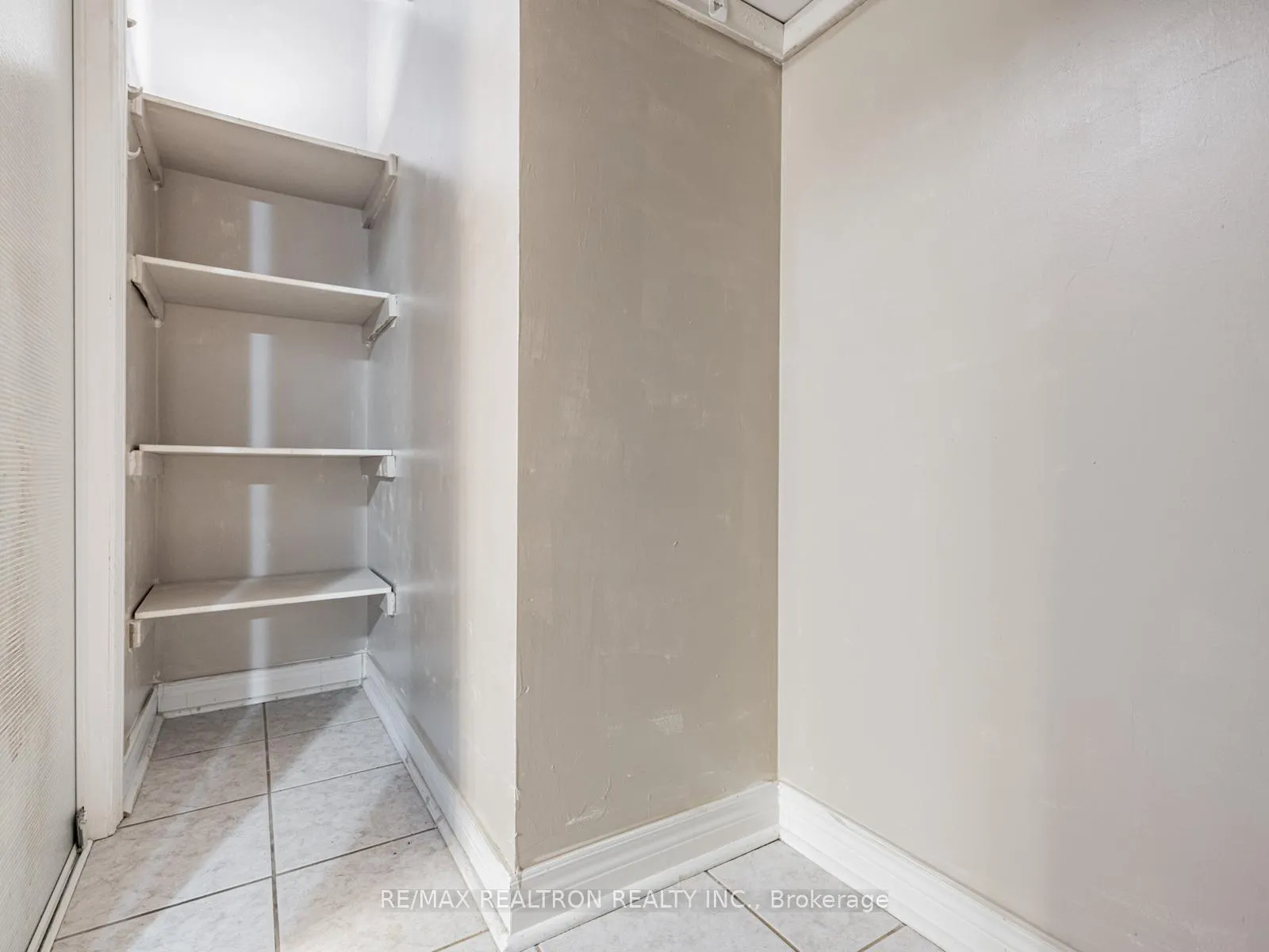 Photo 22 of 110 Derrywood Drive, Vaughan, Patterson — HOMEH