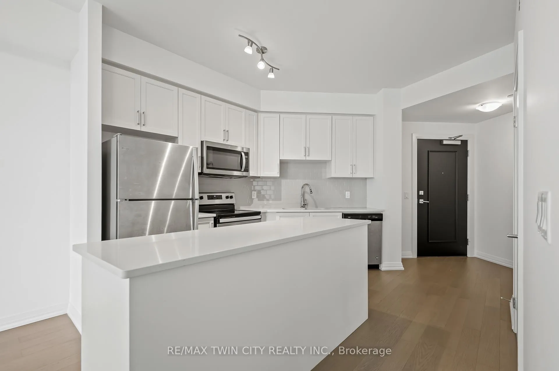 Photo 18 of Unit 1411, 155 Caroline Street S, Waterloo — HOMEH