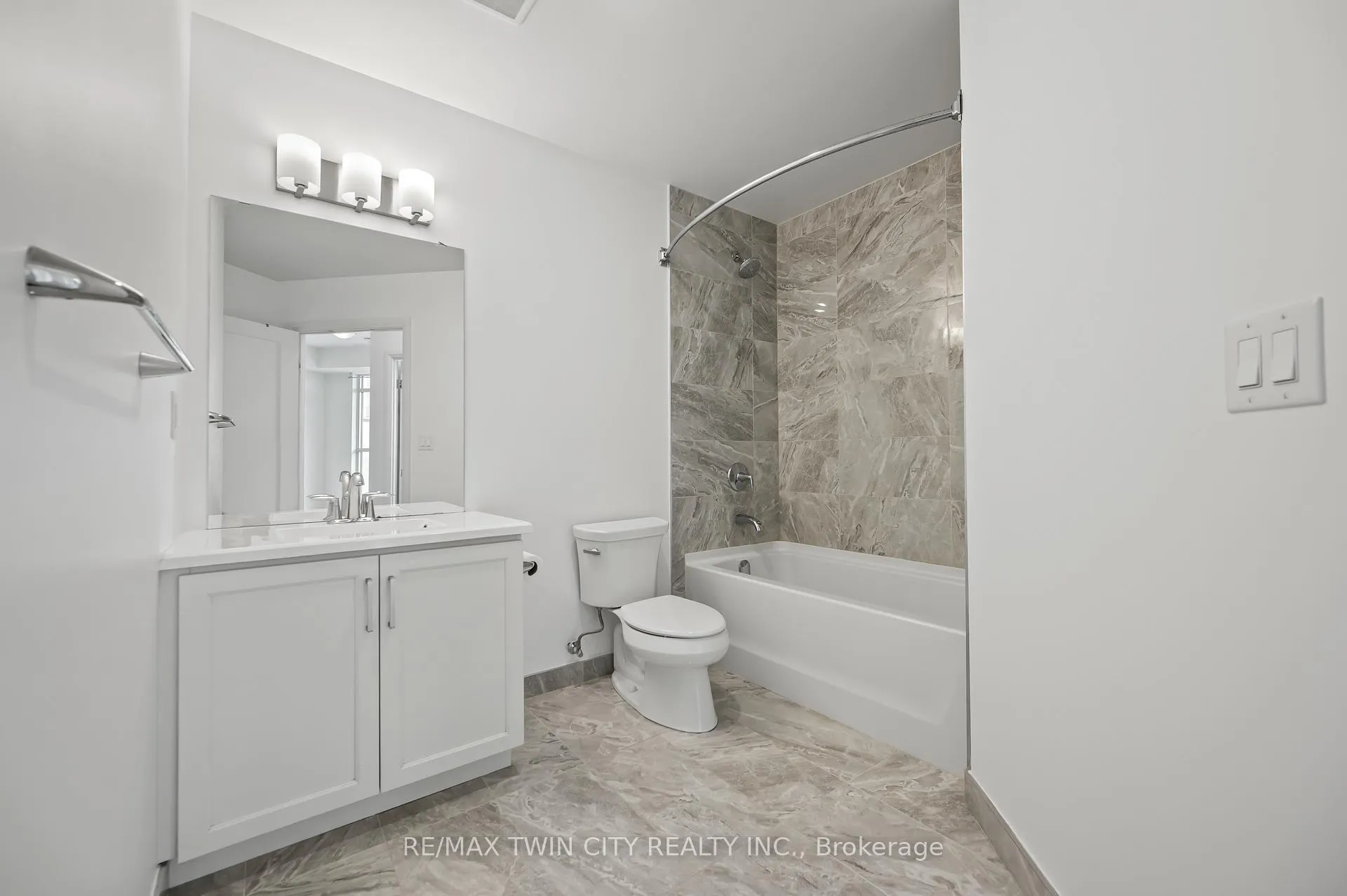 Photo 27 of Unit 1411, 155 Caroline Street S, Waterloo — HOMEH