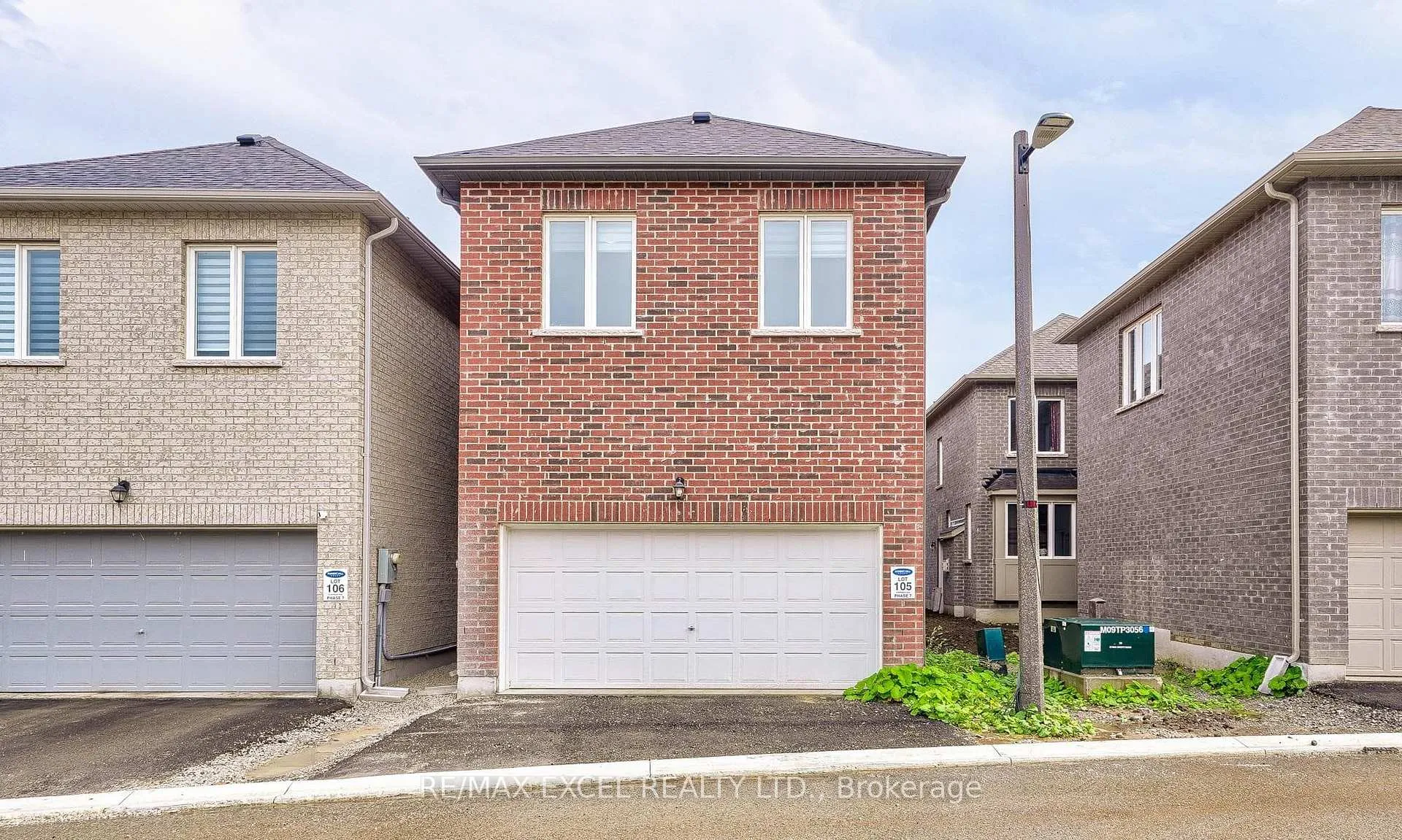 Front of Unit Coach House, 18 Waterleaf Road