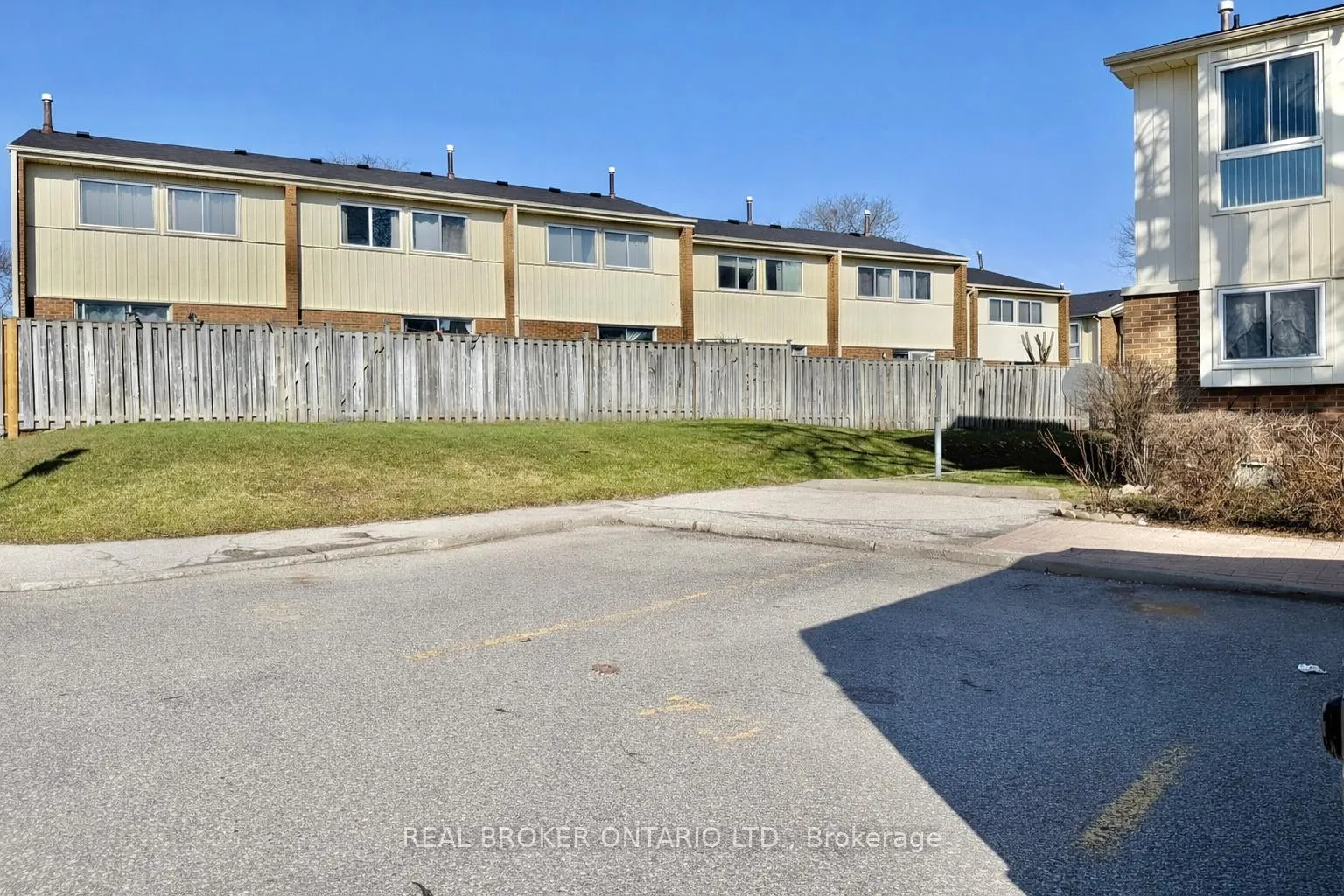 Photo 31 of Unit 70, 20 Brookmill Boulevard, Scarborough, L'Amoreaux — HOMEH