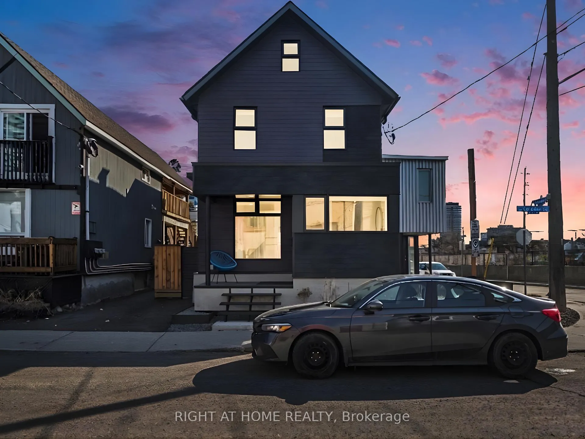 Photo 2 of 141 Carruthers Avenue, Ottawa, Mechanicsville — HOMEH