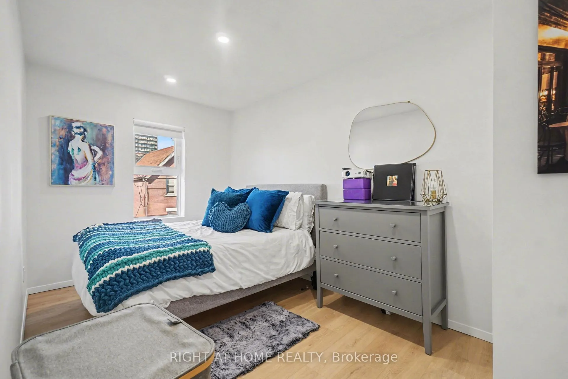 Photo 25 of 141 Carruthers Avenue, Ottawa, Mechanicsville — HOMEH