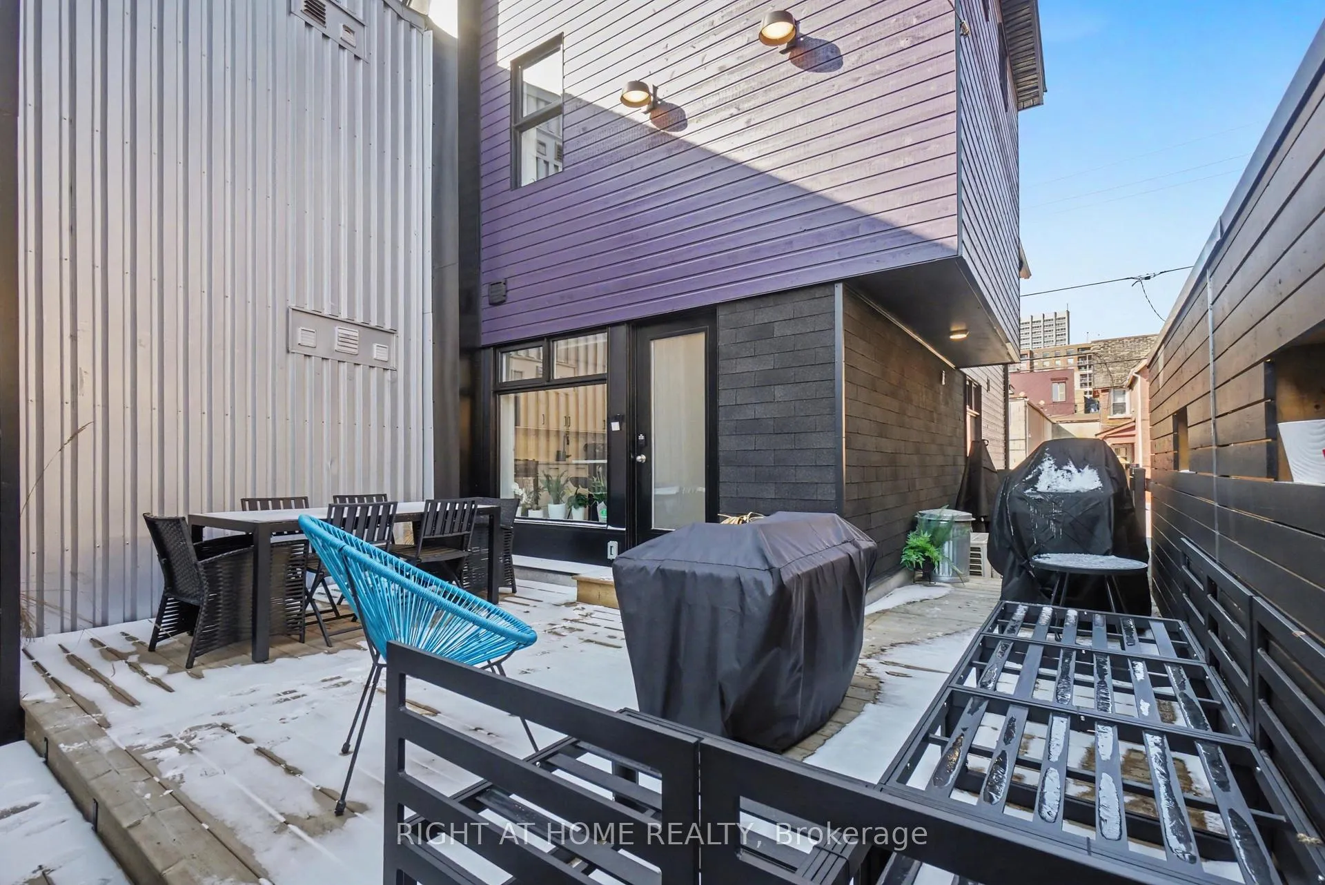 Photo 32 of 141 Carruthers Avenue, Ottawa, Mechanicsville — HOMEH