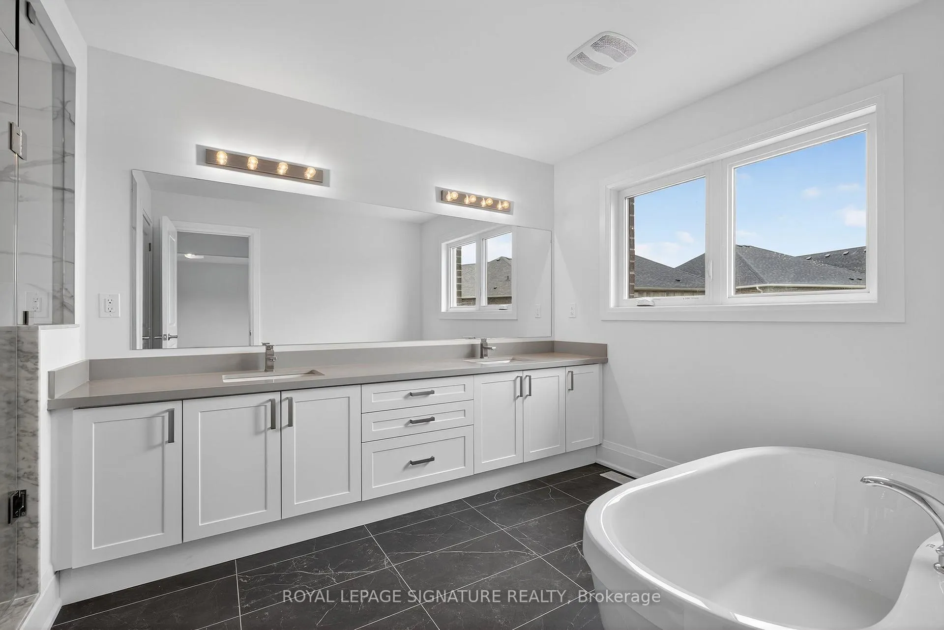 Photo 23 of 79 Baycroft Boulevard, Essa, Angus — HOMEH