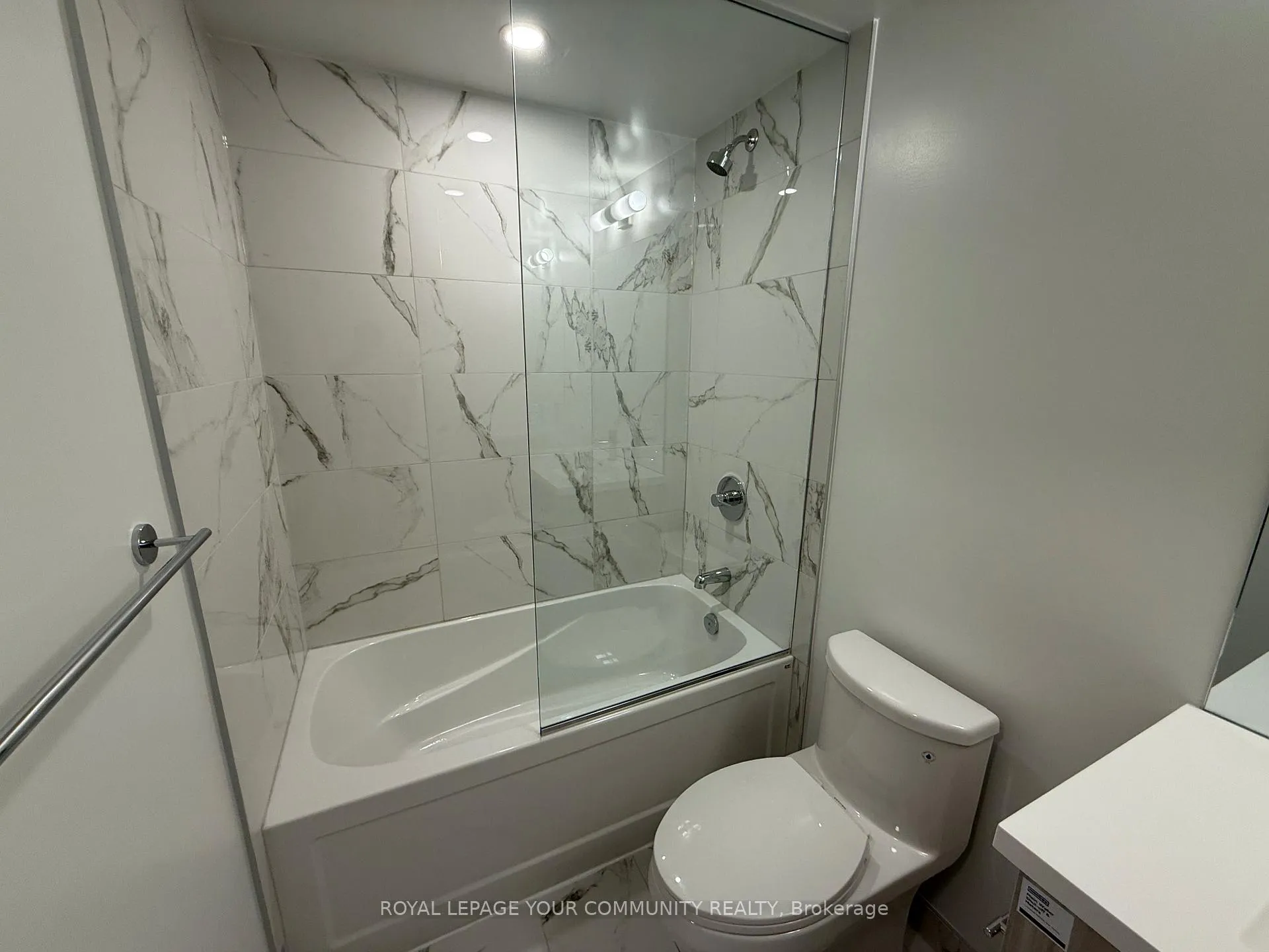 Photo 9 of Unit 1112, 195 Commerce Street, Vaughan, Vaughan Corporate Centre — HOMEH