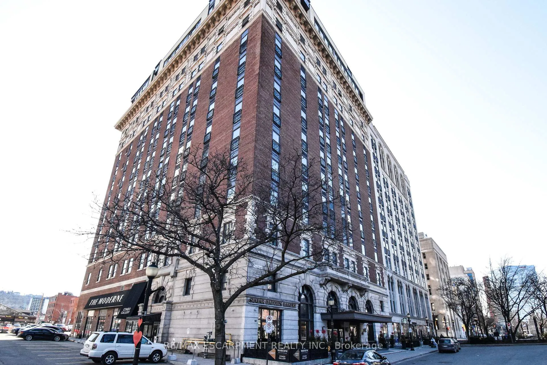 Front of Unit 520, 118 King Street E