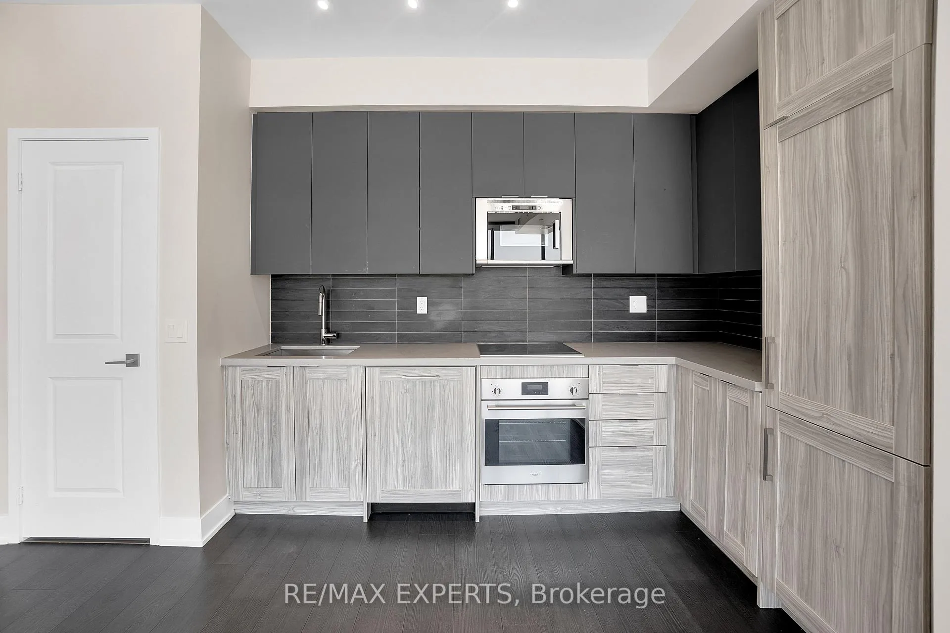 Photo 6 of Unit 3107, 2908 Highway 7 Road, Vaughan, Concord — HOMEH