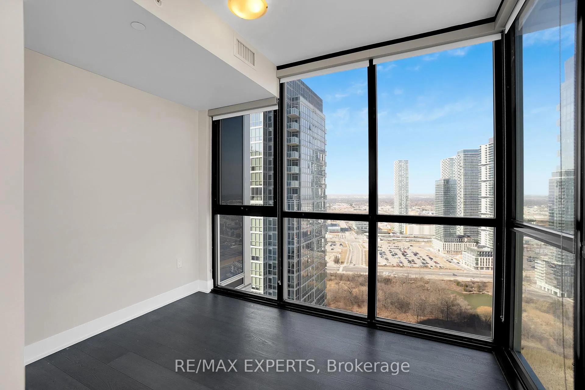 Photo 10 of Unit 3107, 2908 Highway 7 Road, Vaughan, Concord — HOMEH