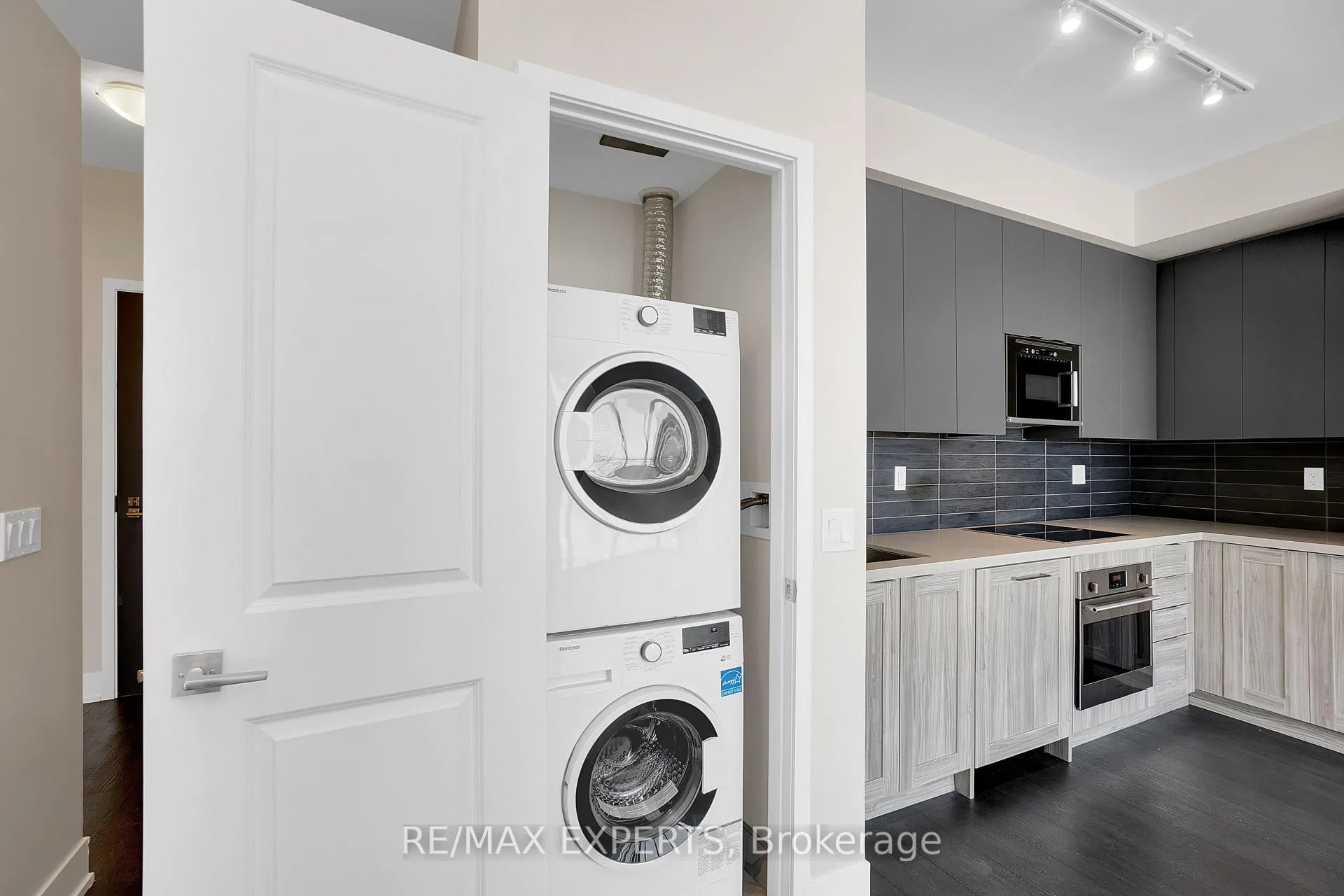 Photo 13 of Unit 3107, 2908 Highway 7 Road, Vaughan, Concord — HOMEH