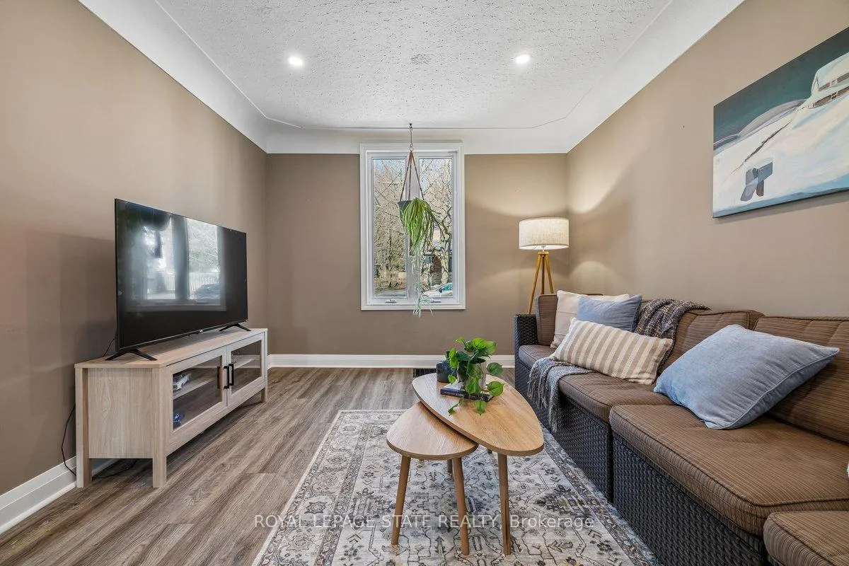Photo 6 of 56 James Street, Hamilton, Dundas — HOMEH