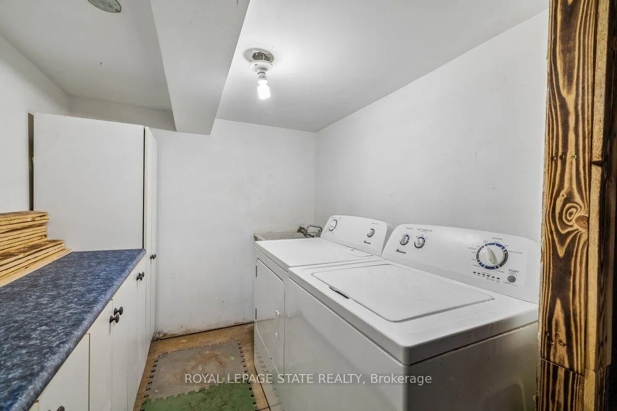 Photo 23 of 56 James Street, Hamilton, Dundas — HOMEH