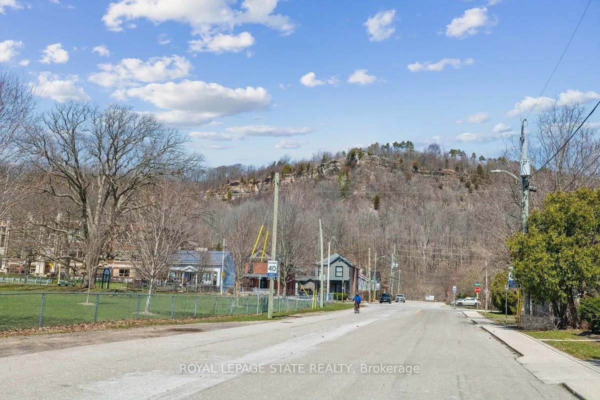 Photo 30 of 56 James Street, Hamilton, Dundas — HOMEH