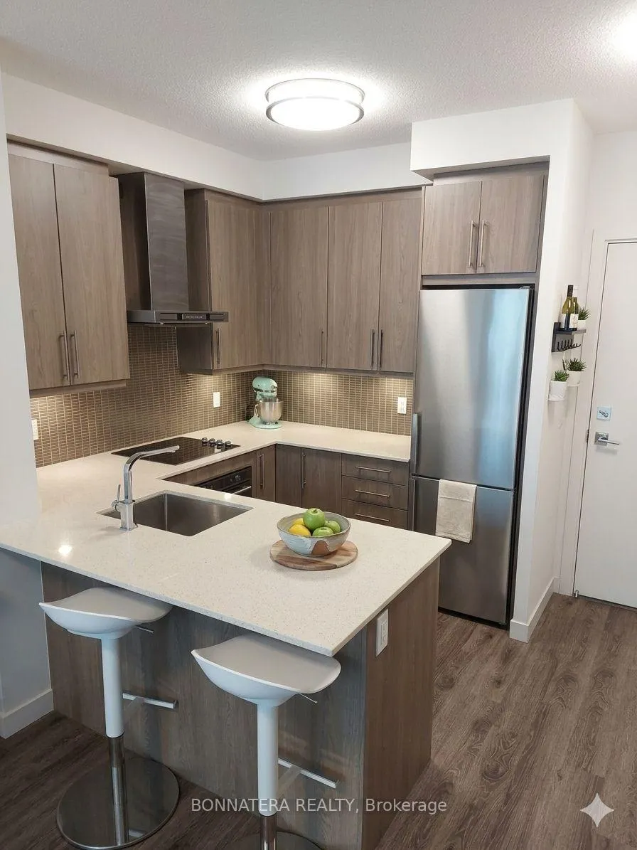 Photo 9 of Unit 1202, 2081 Fairview Street, Burlington, Freeman — HOMEH