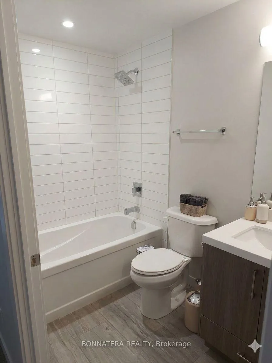 Photo 10 of Unit 1202, 2081 Fairview Street, Burlington, Freeman — HOMEH