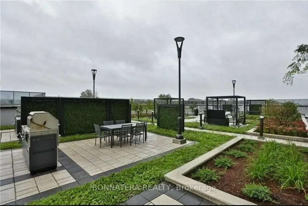 Photo 21 of Unit 1202, 2081 Fairview Street, Burlington, Freeman — HOMEH