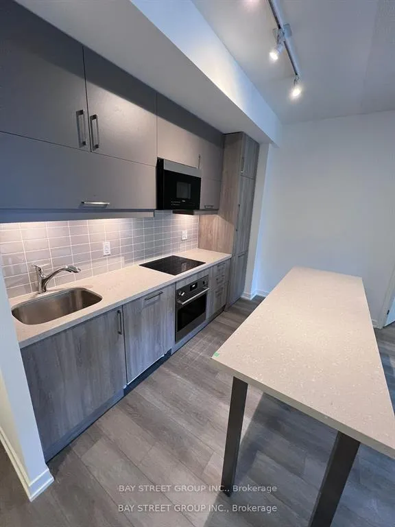Photo 1 of Unit 814, 292 Verdale Crossing, Markham, Unionville — HOMEH