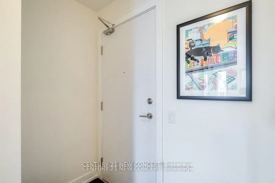 Photo 3 of Unit 402, 128 Fairview Mall Drive, North York, Don Valley Village — HOMEH