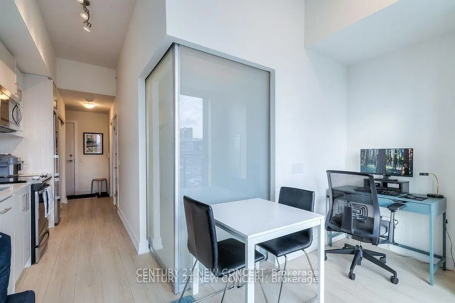 Photo 14 of Unit 402, 128 Fairview Mall Drive, North York, Don Valley Village — HOMEH