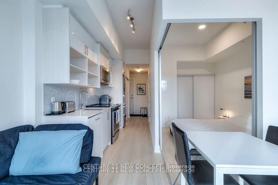 Photo 16 of Unit 402, 128 Fairview Mall Drive, North York, Don Valley Village — HOMEH