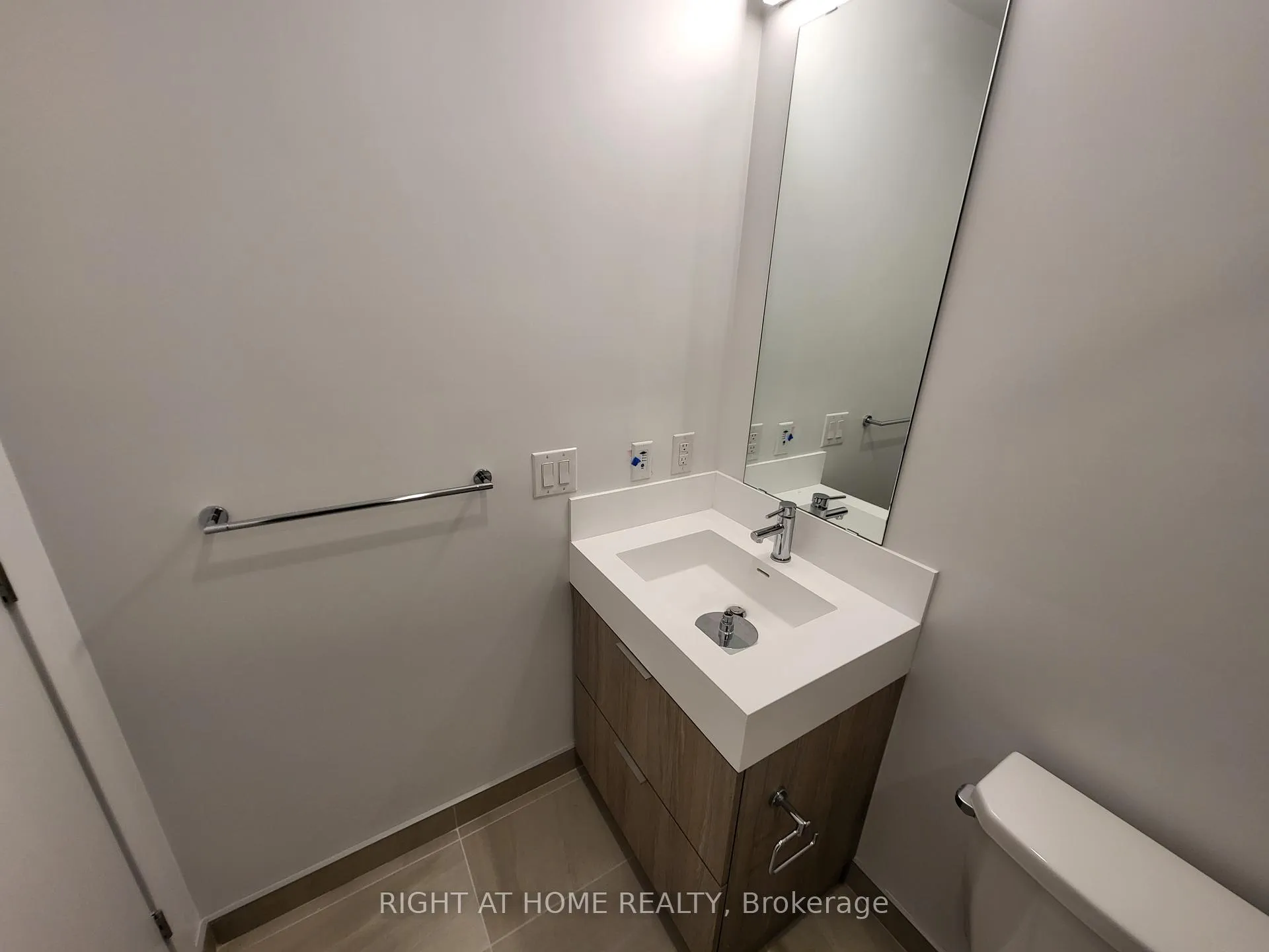 Photo 9 of Unit 2309, 130 River Street, Toronto, Regent Park — HOMEH