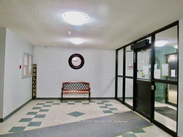 Front of Unit 309, 936 Glen Street S
