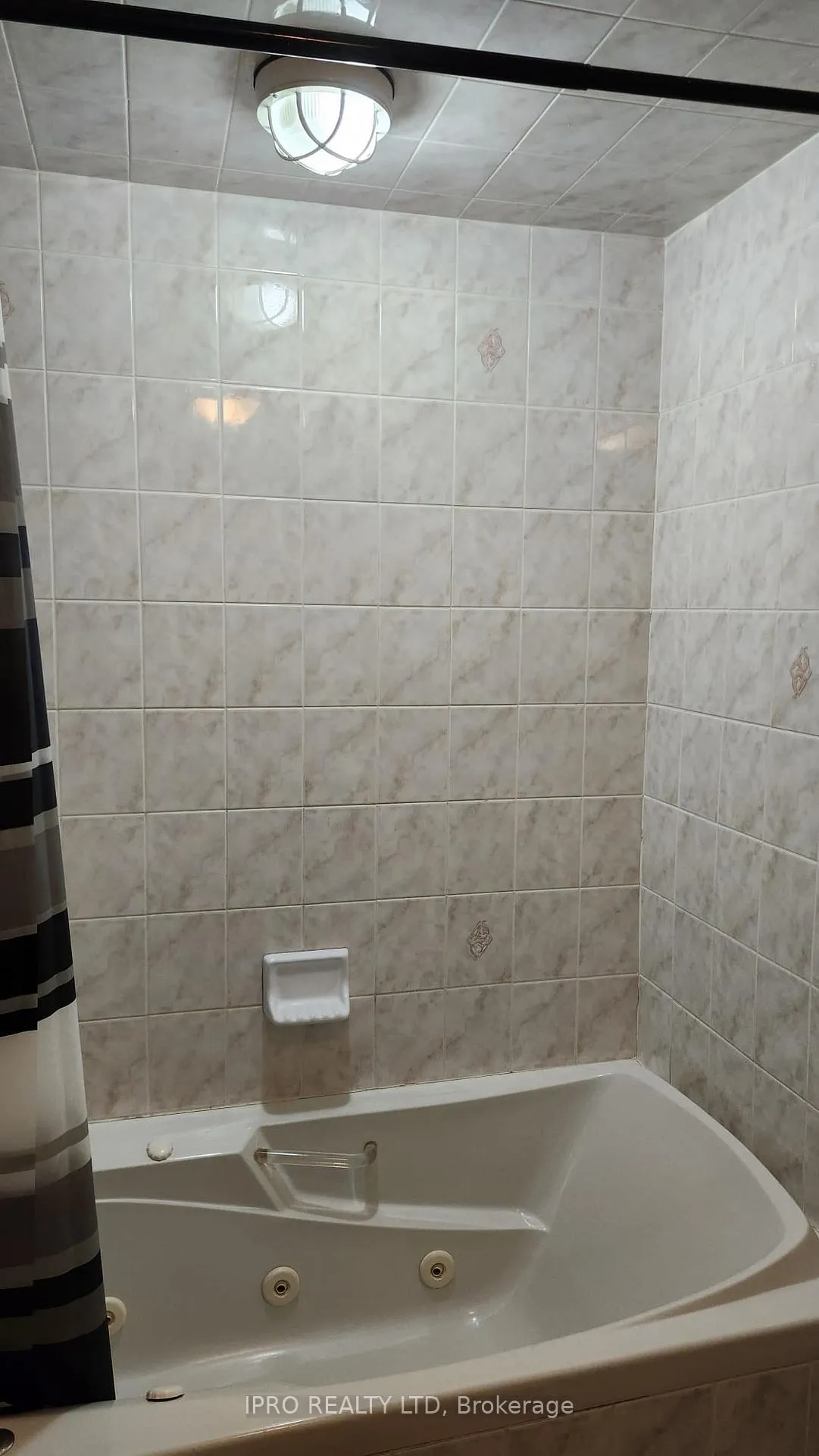 Photo 12 of 241 Sunset Ridge, Vaughan, Sonoma Heights — HOMEH