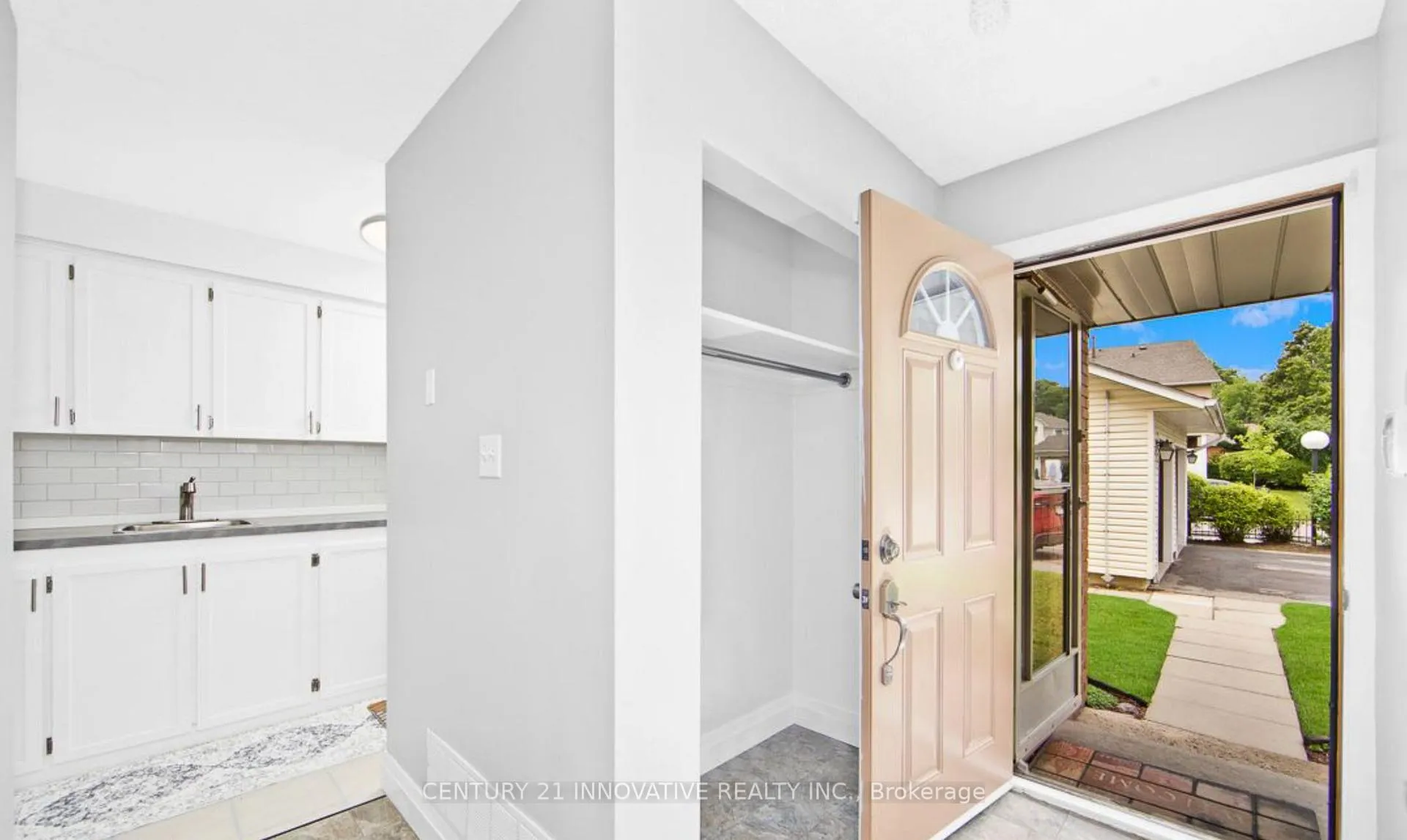 Photo 9 of Unit 54, 1055 Central Park Boulevard N, Oshawa, Centennial — HOMEH