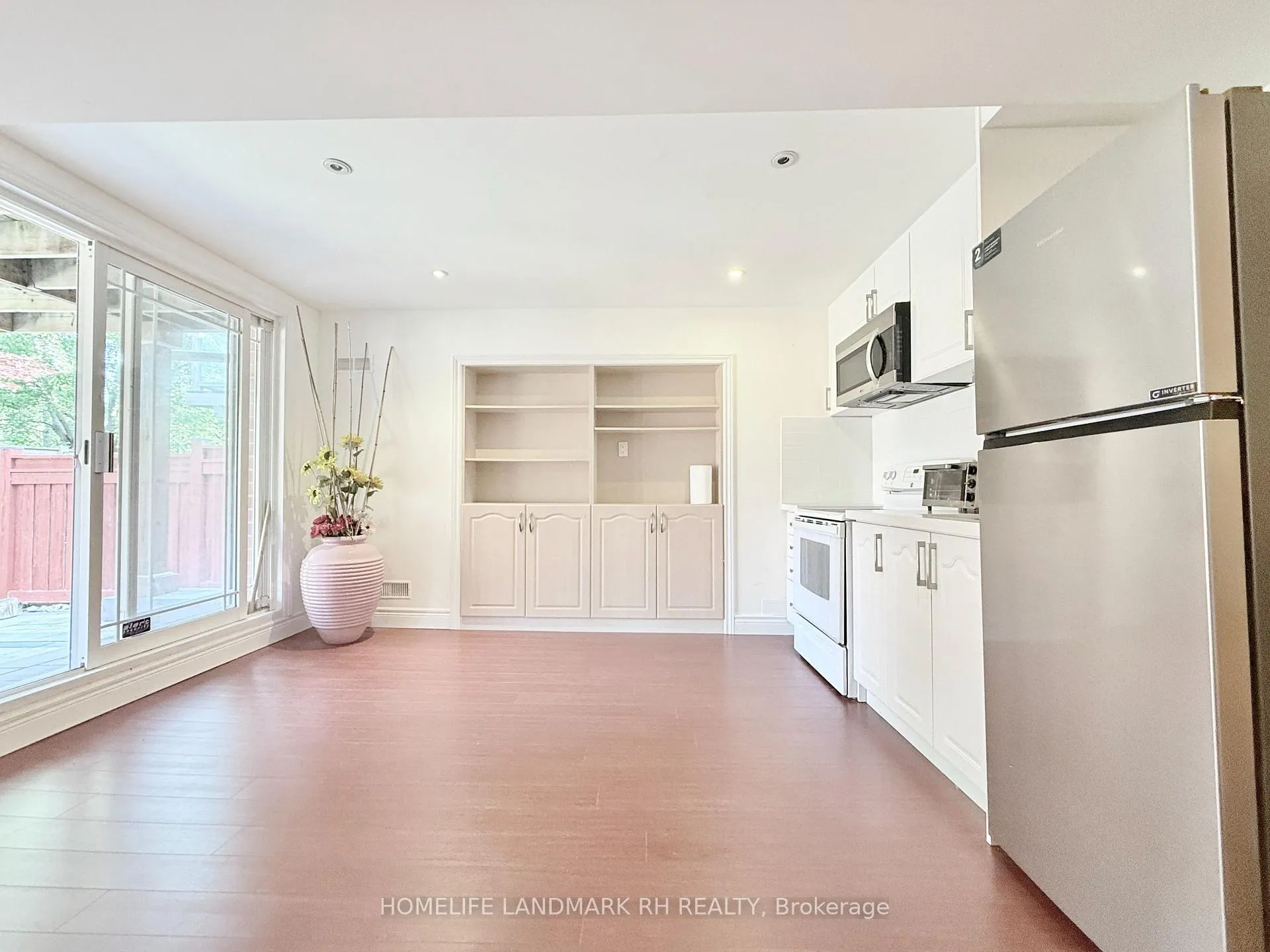 Photo 6 of Unit BSMT, 24 Spring Farm Road, Aurora, Bayview Northeast — HOMEH