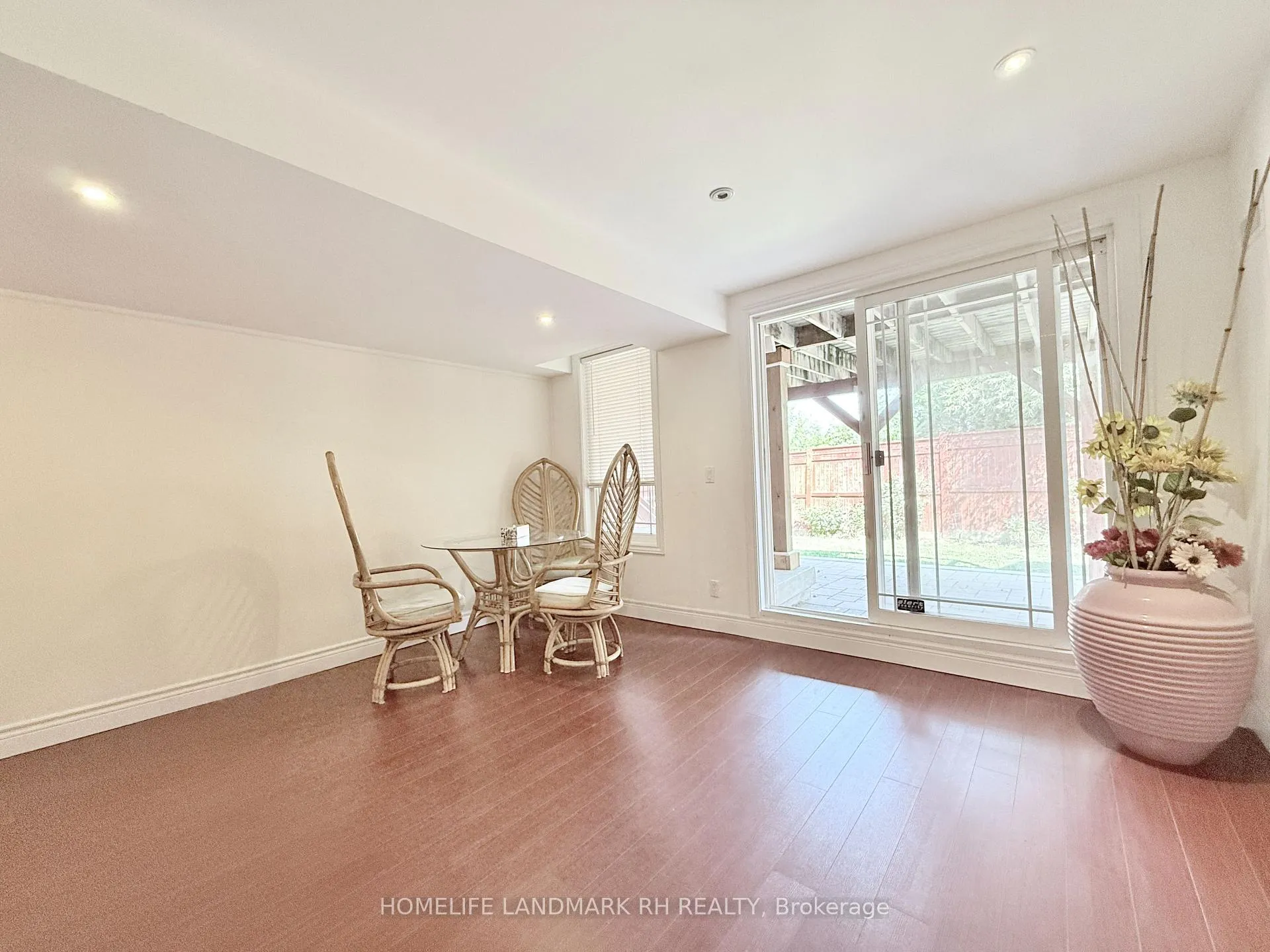 Photo 9 of Unit BSMT, 24 Spring Farm Road, Aurora, Bayview Northeast — HOMEH